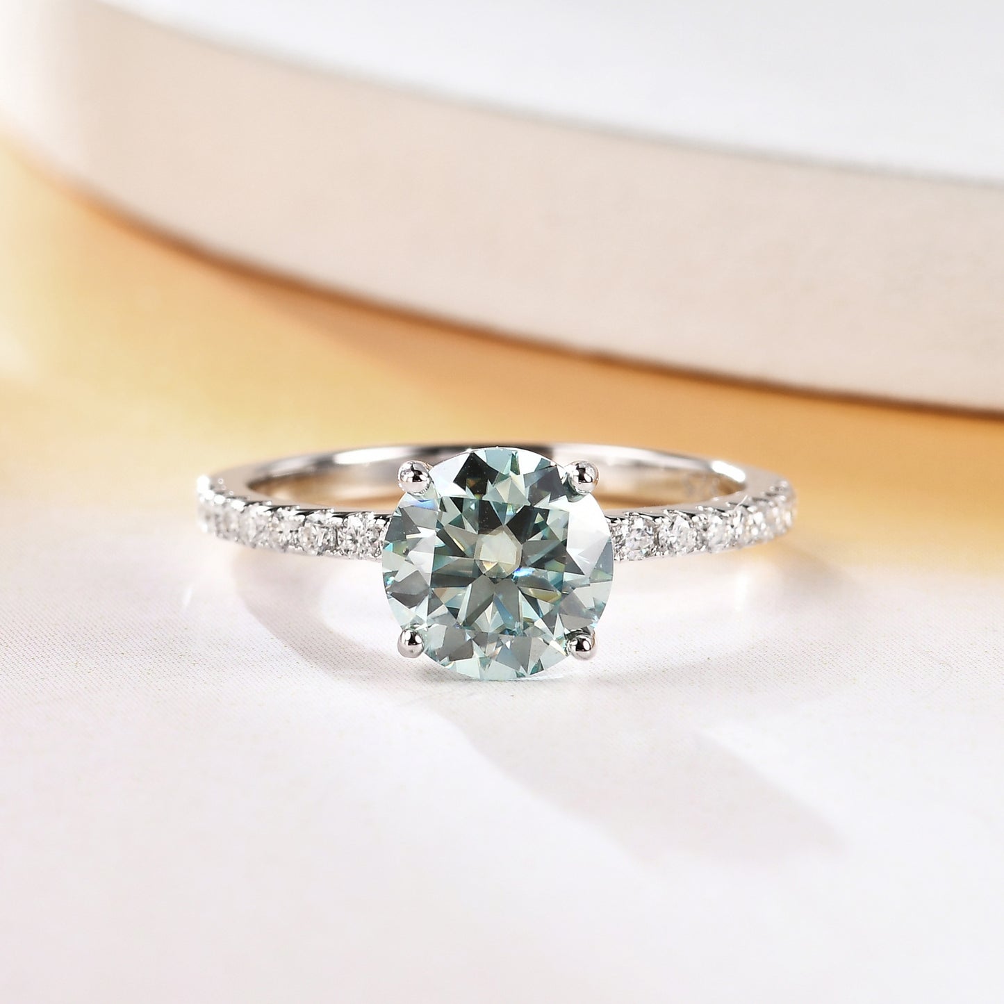 Green Moissanite2Carat Pure Silver Ring Set GRA Certificate Fashionable Luxury s925sterling silver gemstone ring