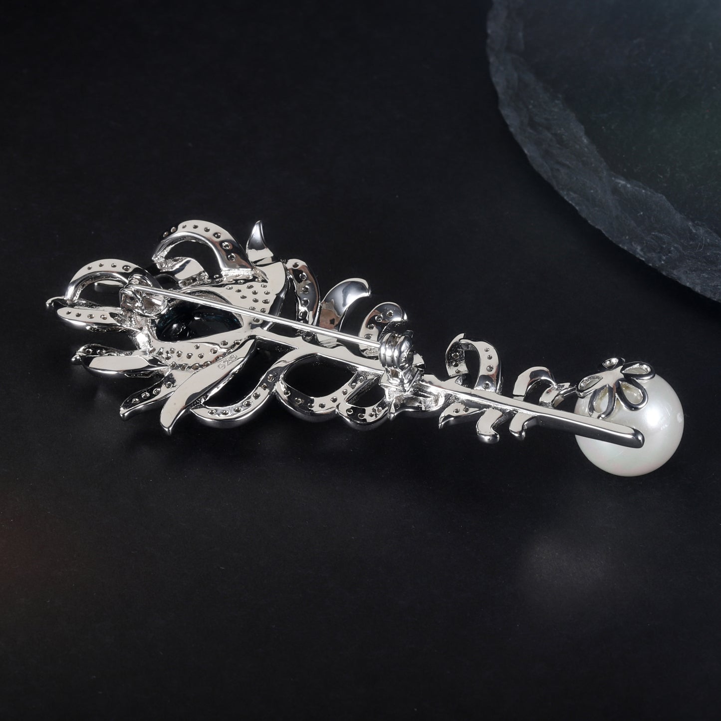 New Style Personality High-End Enamel Designer Brooch Vintage Luxury S925Sterling Silver Gemstone Shell Pearl Brooch