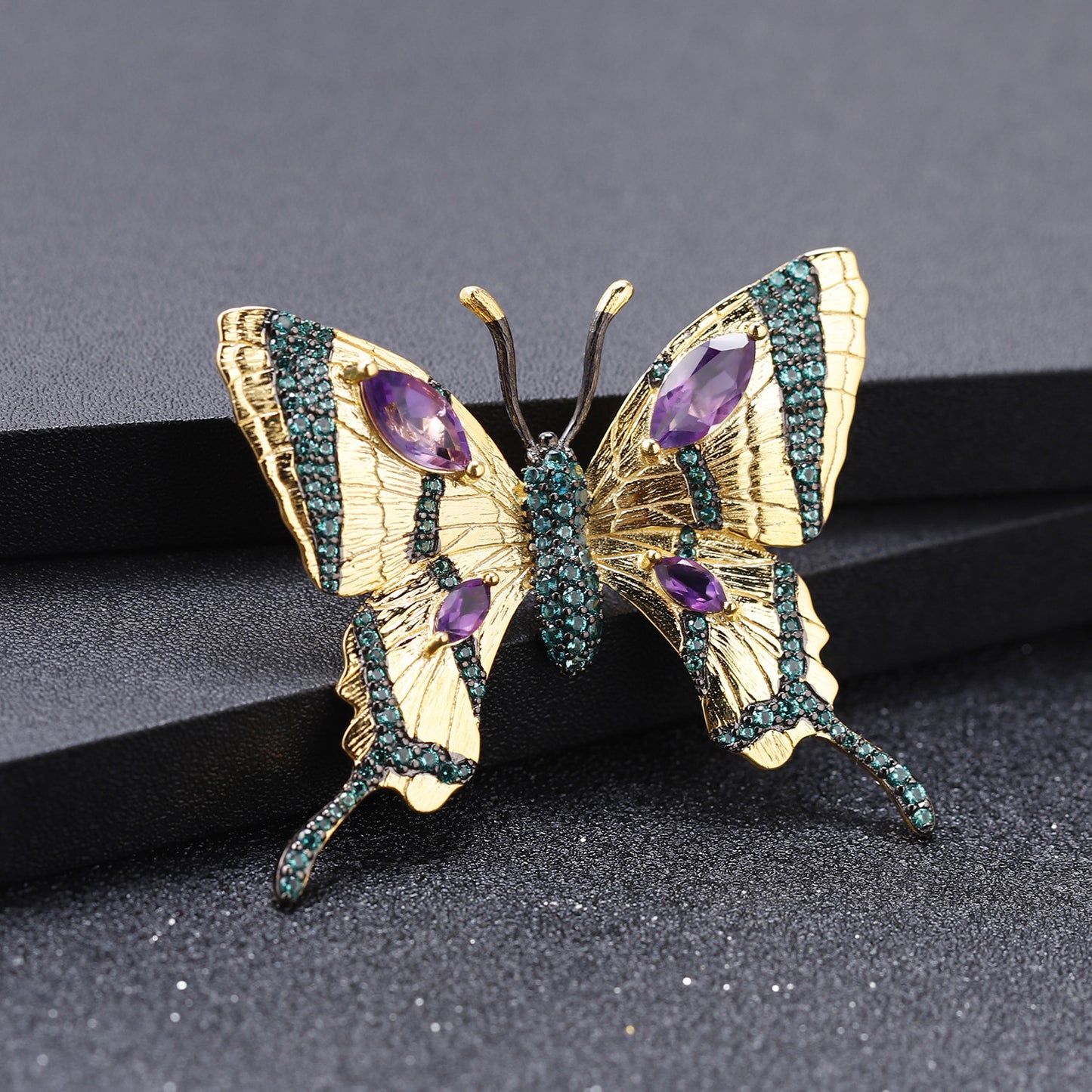 Designer Brooch Pendant Dual-use Butterfly Design High-end Feel s925Silver Inlaid Natural Amethyst Necklace Pendant