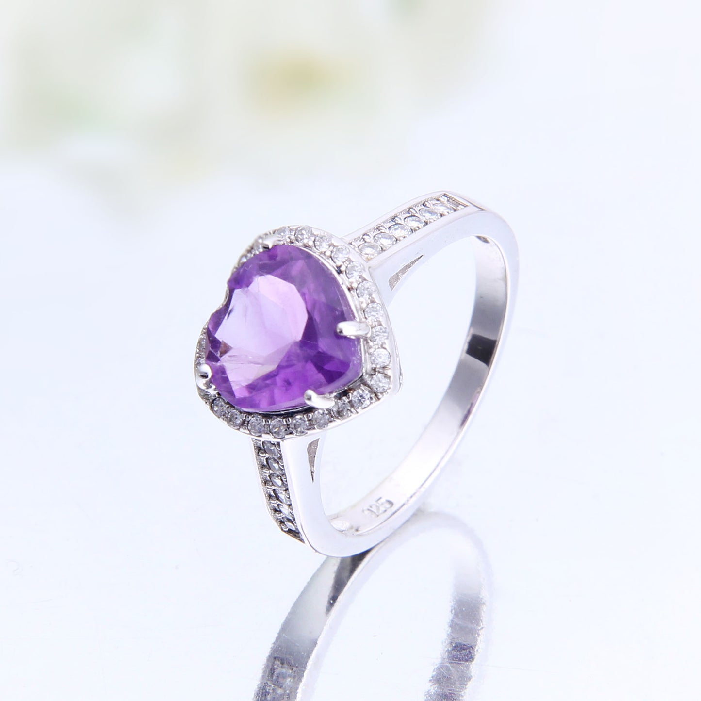 Luxurious Design Heart Natural Amethyst Ring Fashionable and sophisticated temperament925Silver Natural Colored Gems Ring