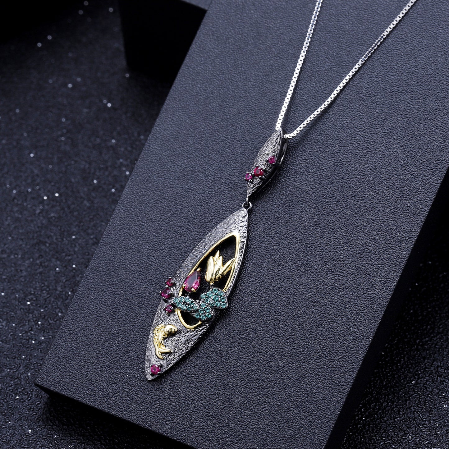 Secret Garden Series Designer Pendant Natural Style High-end Feel925Silver Natural Rose Garnet Necklace Pendant
