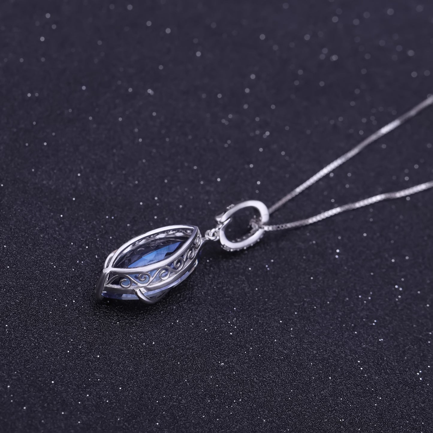 Design Sense Colorful Gemstone Crystal Necklace Luxurious Retro Fashion s925Silver Inlaid Gemstone Necklace Pendant