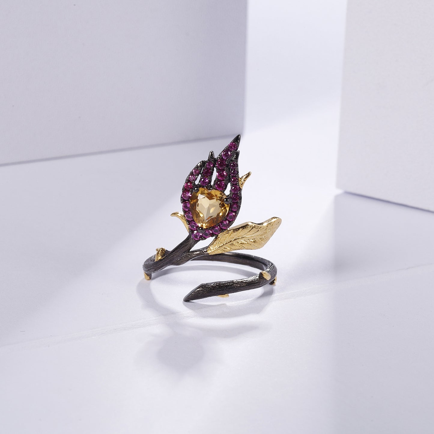 Designer High-End Floral Adjustable Ring Natural Style Design s925Silver Natural Yellow Crystal Ring