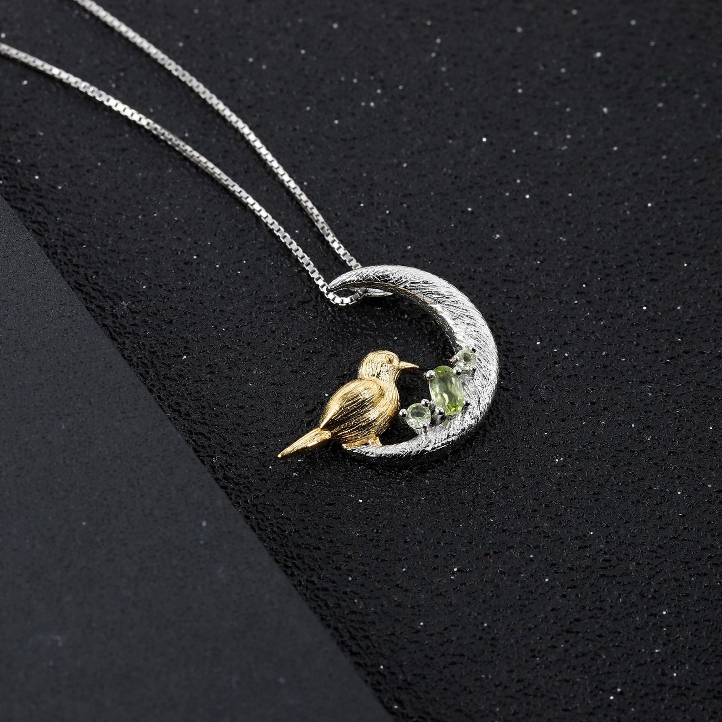 Designer Style Chinese Style Gemstone Pendant Bird and Crescent Design s925Silver Natural Peridot Necklace Pendant
