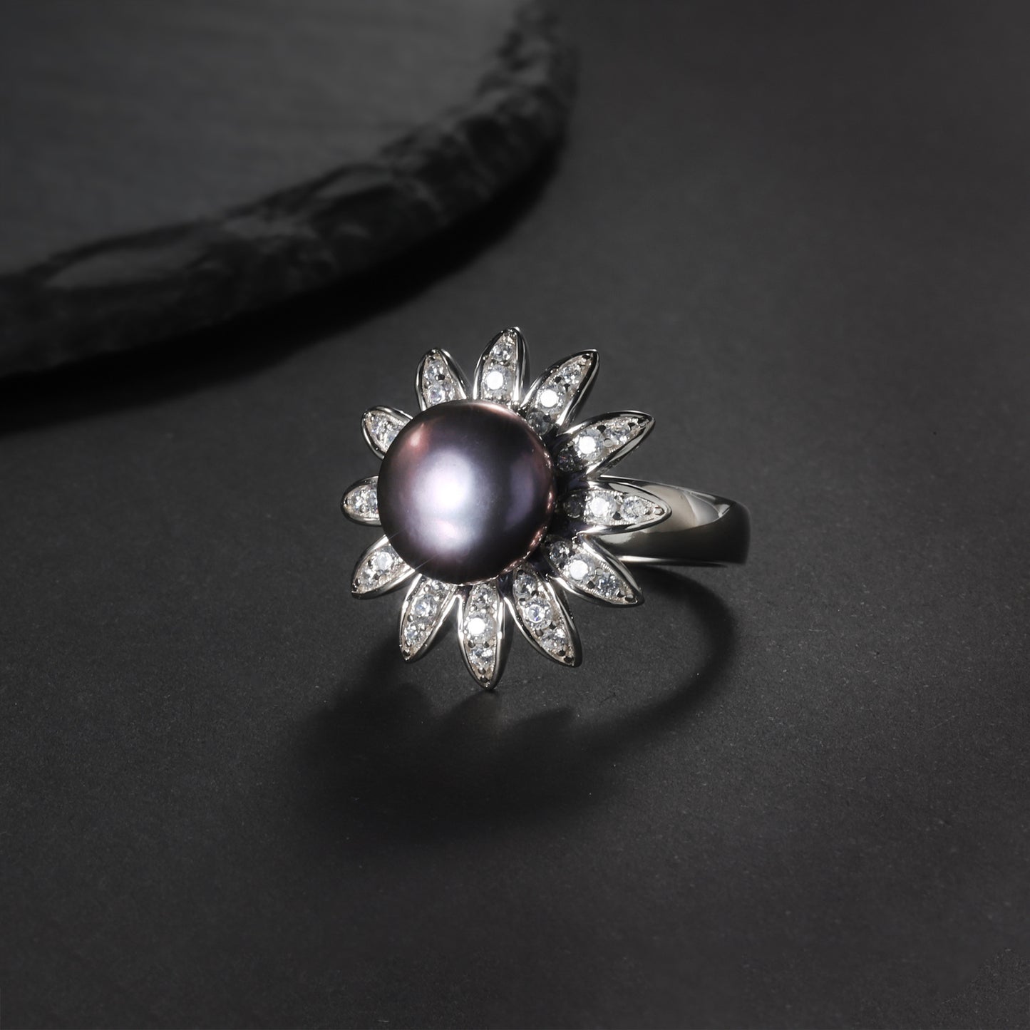 New S925Sterling Silver Natural Freshwater Pearl Ring Sunflower Design Luxurious Elegant High-end Ring