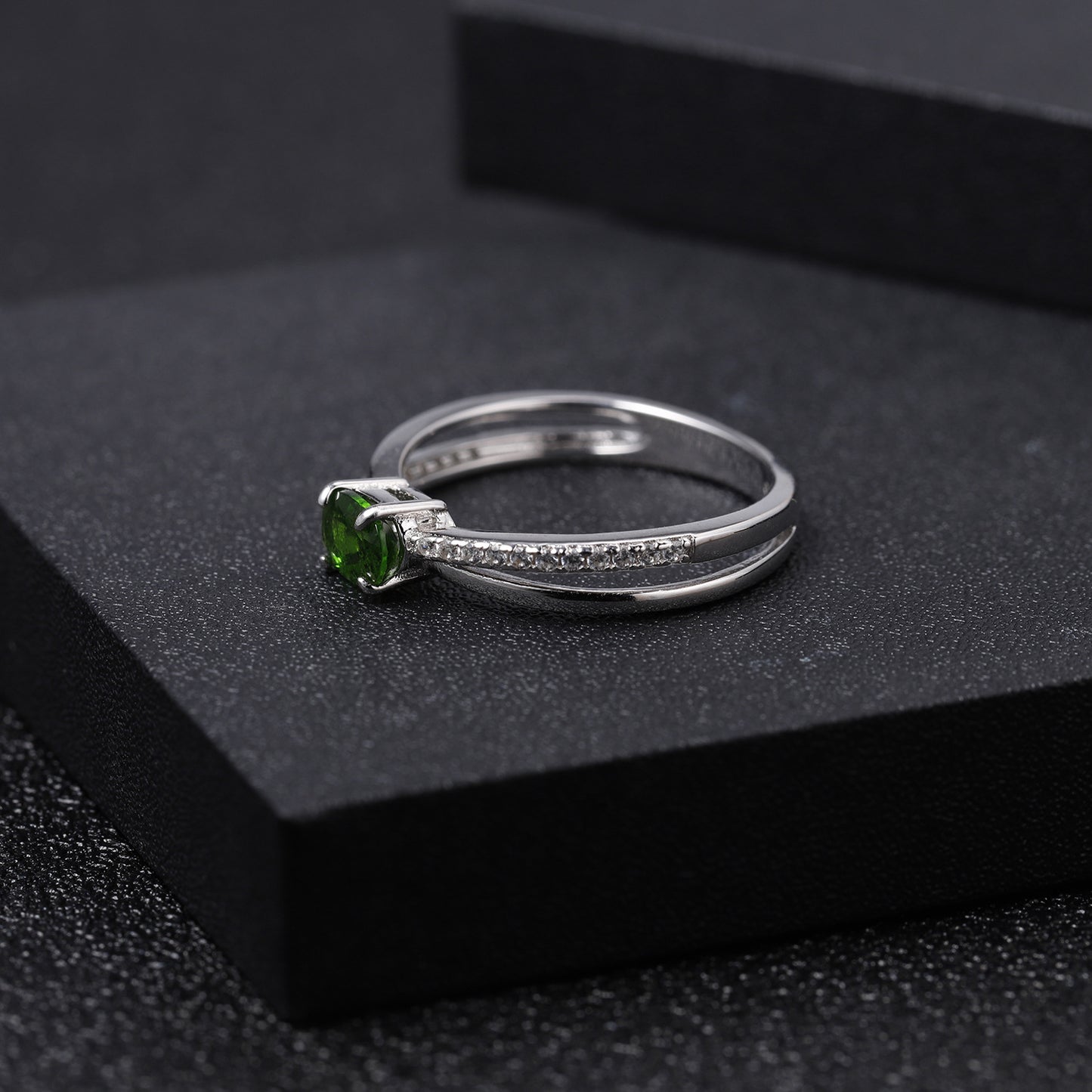 Luxurious and High-End Natural Translucent Stone Ring with a Sense of Design Prosperous Series925Silver Inlaid Natural Gemstone Ring