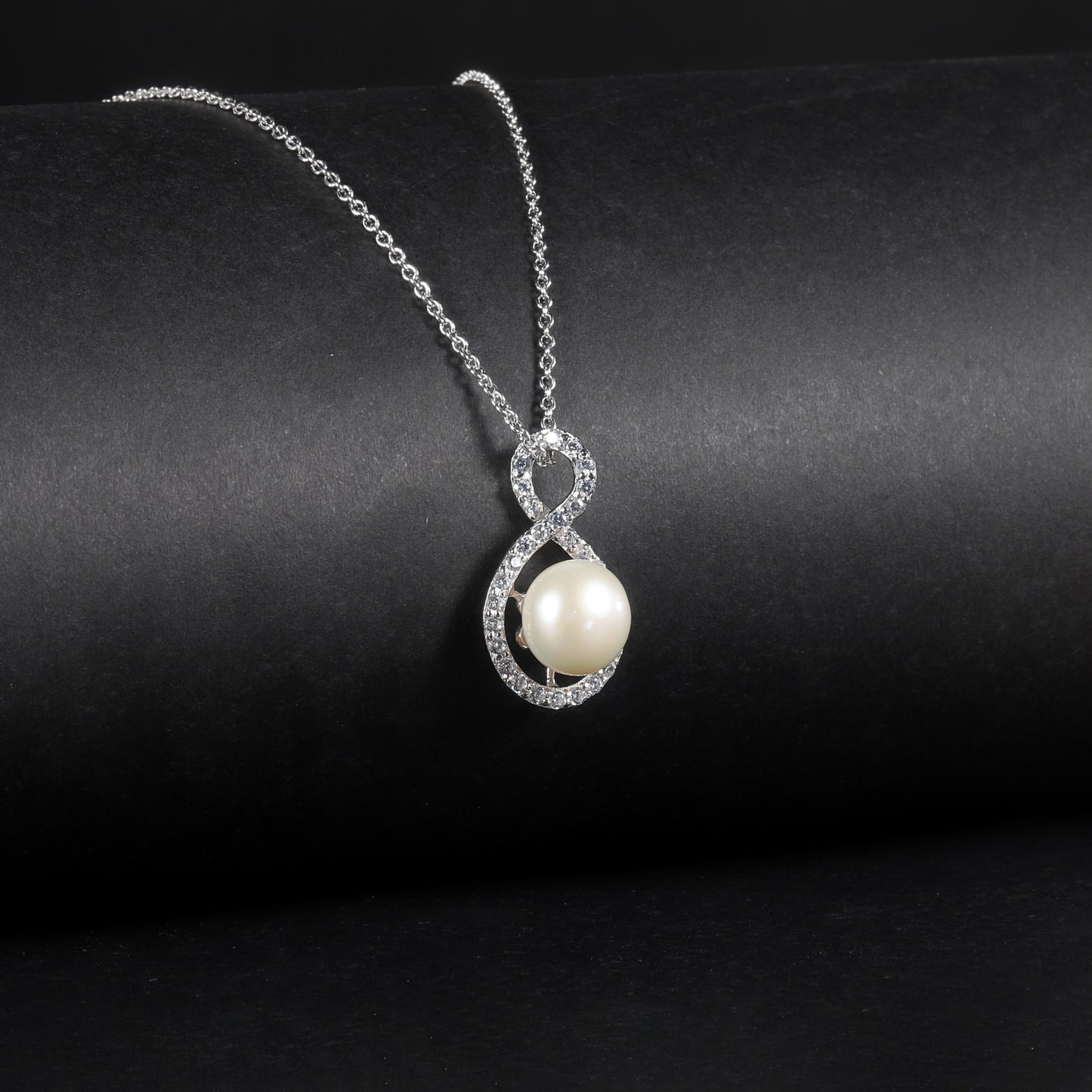 S925Silver Natural Freshwater Pearl Necklace Fashionable Light Luxury Personality Temperament Clavicle Chain Pure Silver Necklace Pendant