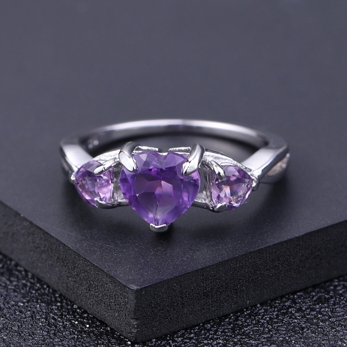 Natural Amethyst Ring for Women Luxurious and Sophisticated Heart Gemstone s925Silver Inlaid Natural Gemstone Ring