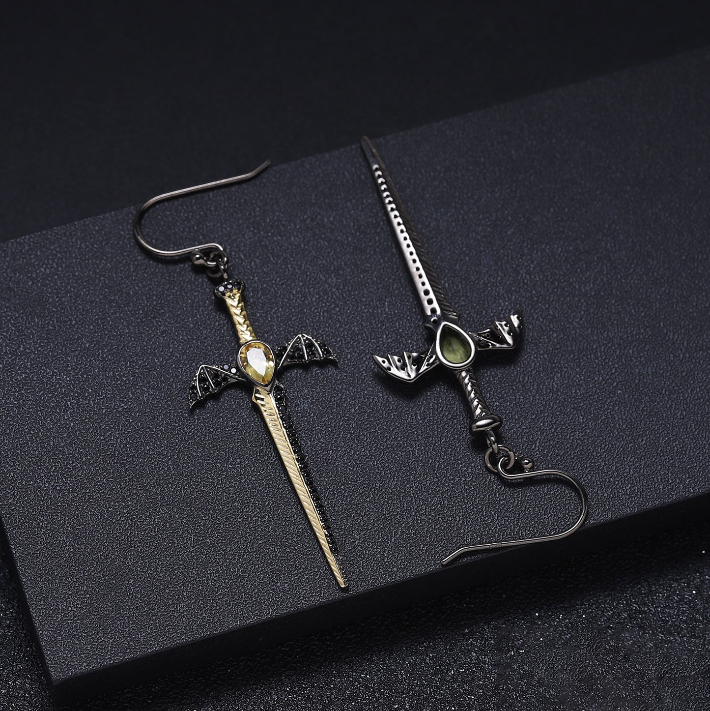 Dark Series Designer High-End Earrings Gothic Style Dagger Design925Silver Natural Gemstone Earrings