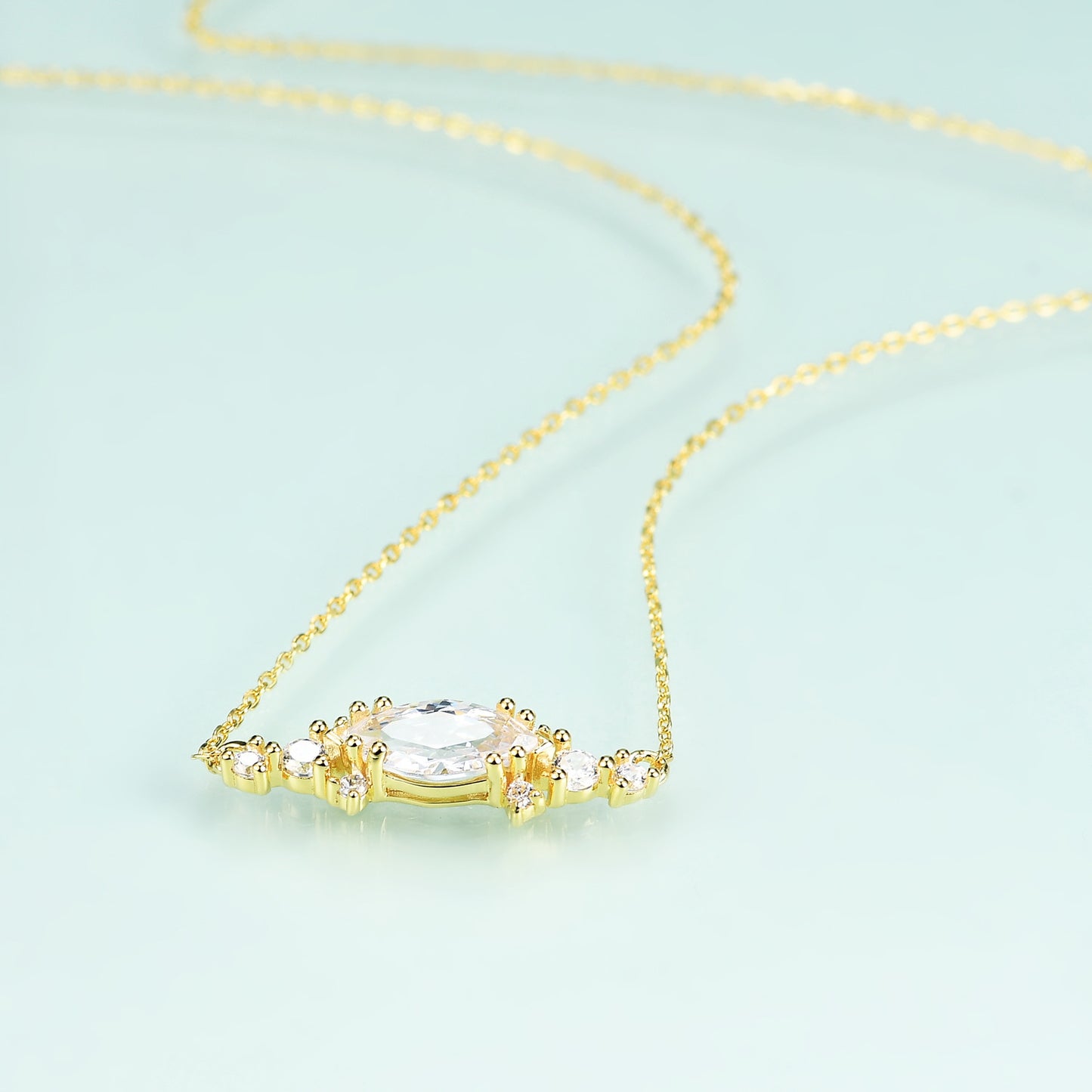 Jewelry S925Sterling Silver Inlaid5A Zircon Fashion Light Luxury Elegant Gold Clavicle Chain Gemstone Necklace Pendant