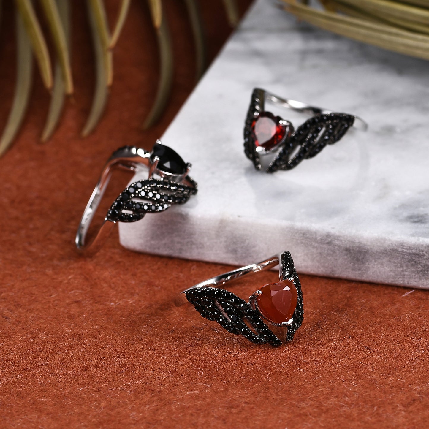 Dark Wings Heart Designer Natural Gemstone Ring s925Sterling Silver Inlaid Garnet Ring