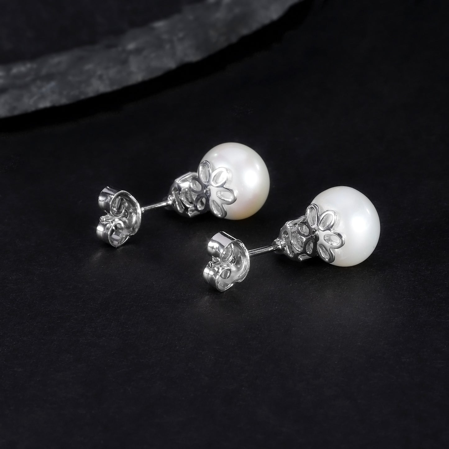New arrival natural freshwater pearl jewelry Suit Affordable luxury fashion S925Sterling Silver Pearl Necklace and Earrings Two-Piece Set