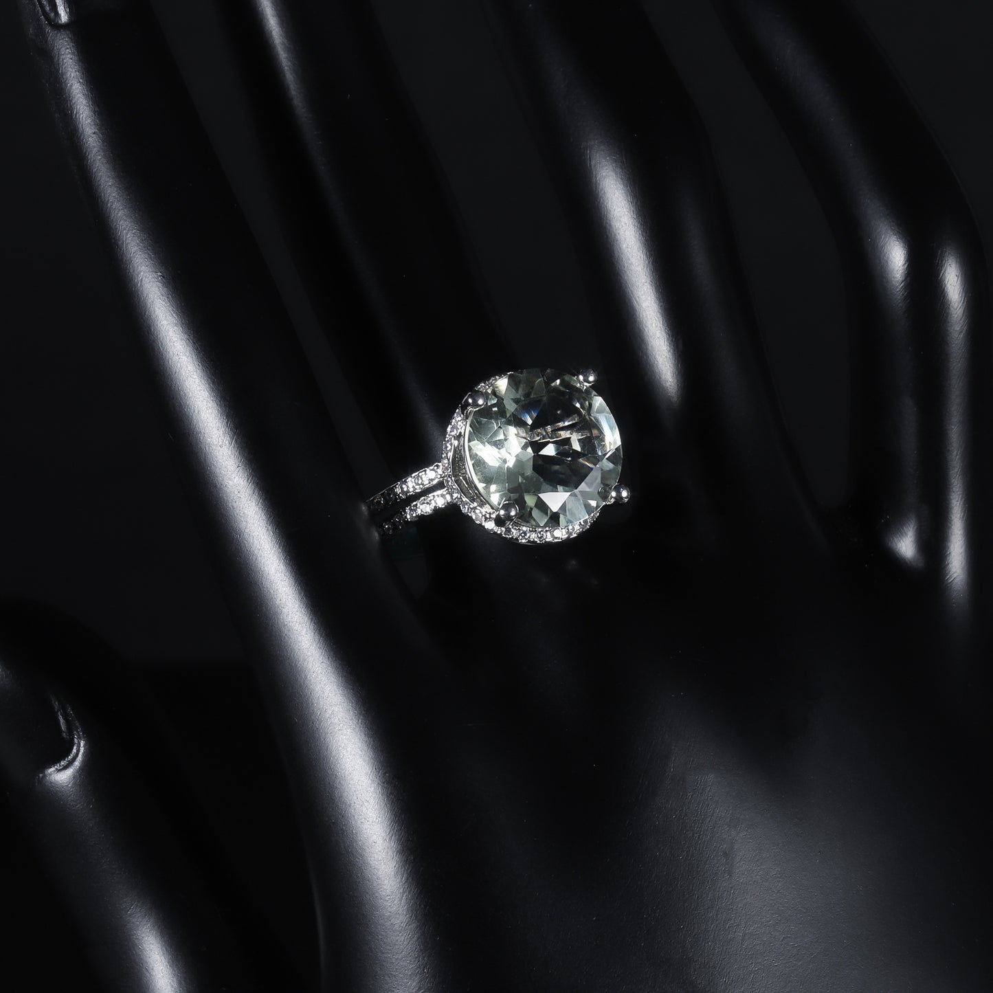 s925Sterling Silver Natural Green Amethyst Ring High-end Fashionable Luxurious Inlaid Natural Gemstone Ring