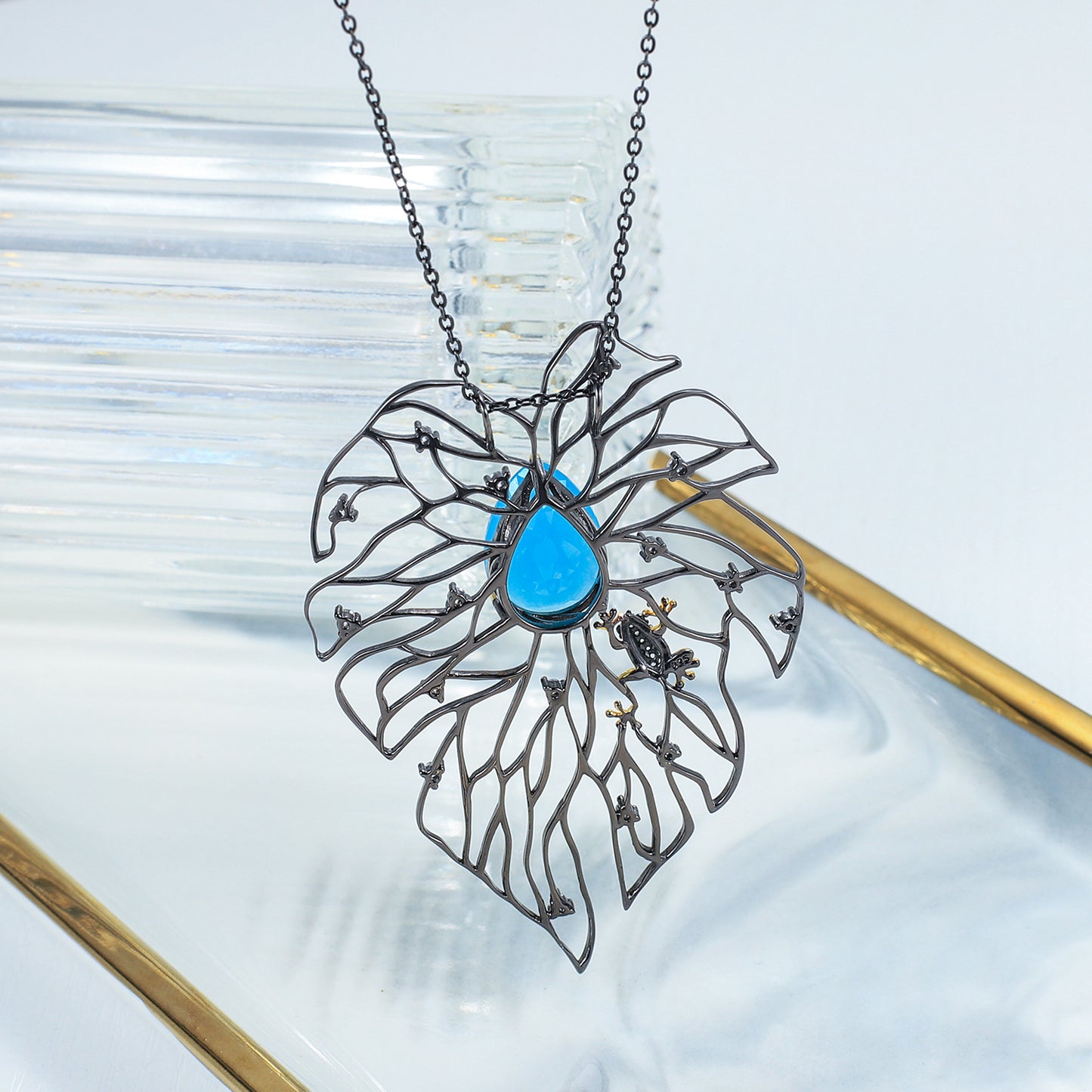 Ocean Blue Chalcedony Red Agate Pendant Statement Necklace925Silver Leaf-Shaped Niche Pendant Cross-Border