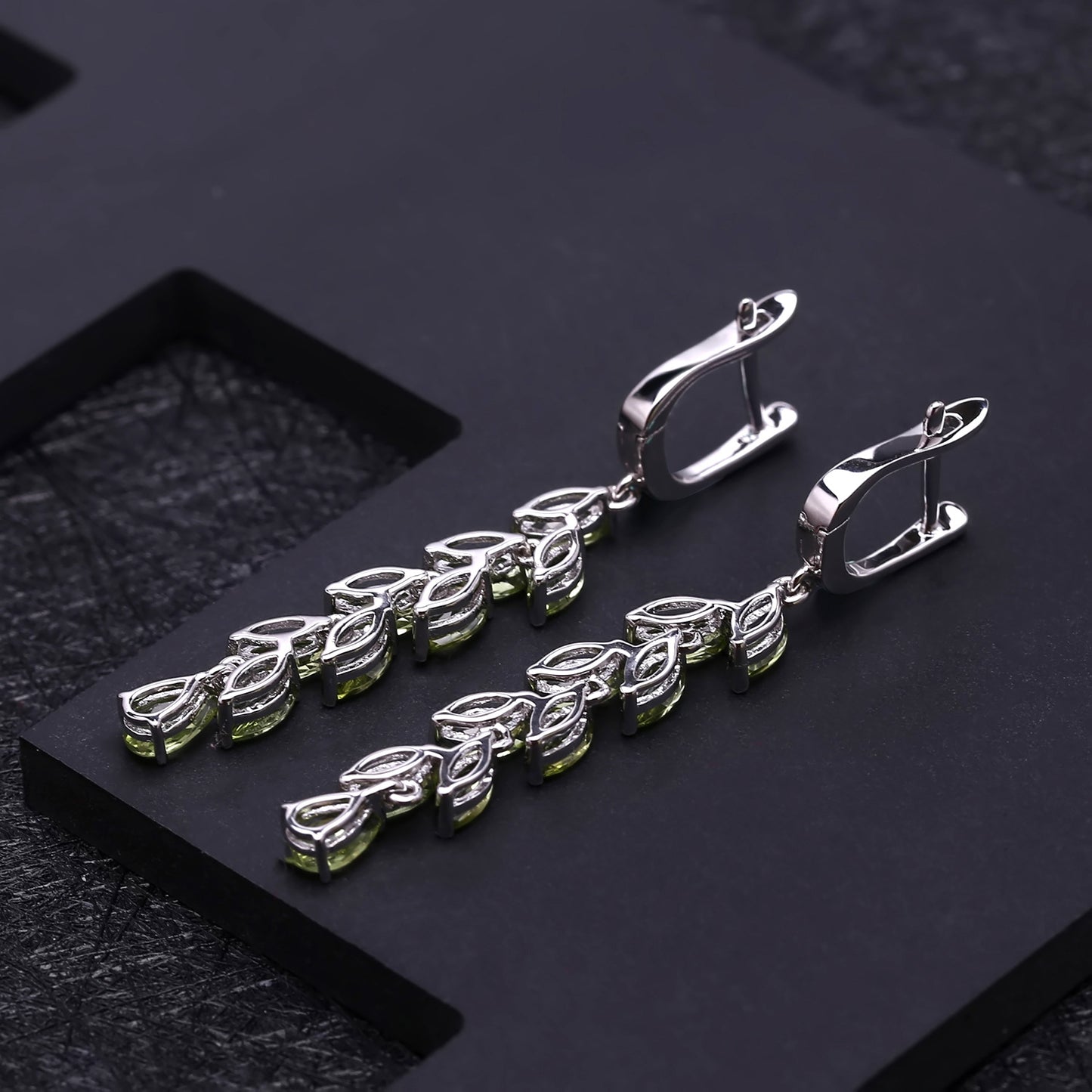 Luxury Fashion Natural Peridot Earrings Sense of Design s925Silver Inlaid Natural Gemstone Earrings