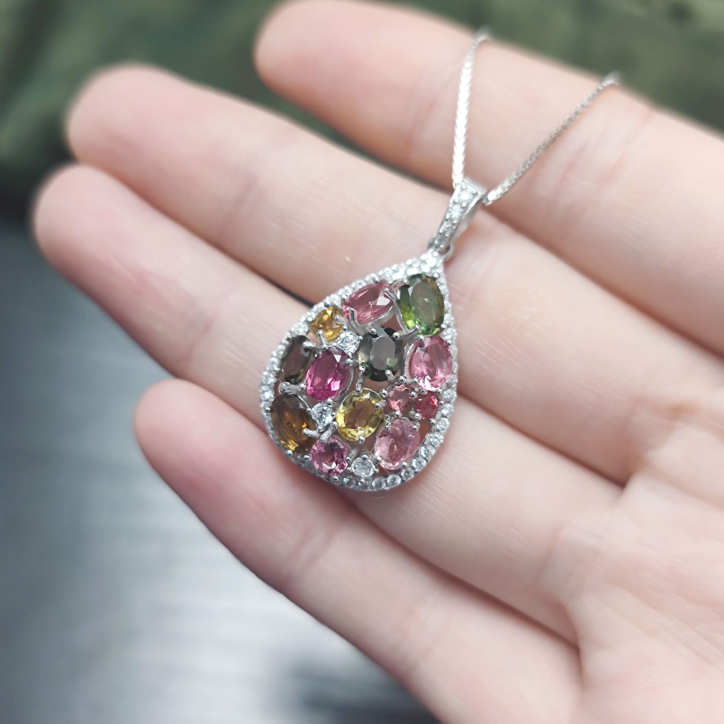 Fashion Natural Tourmaline Pendant Necklace s925Silver Inlaid Rainbow Gemstone Necklace Luxurious Pendant for Women