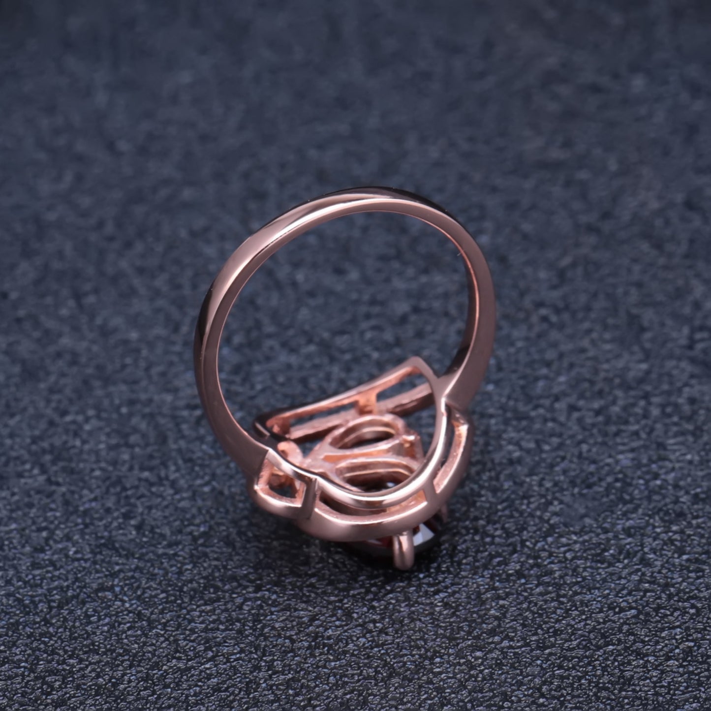Design-inspired Garnet Ring for Women Vintage Inlaid Natural Gemstones s925Silver plating18k Rose Gold Ring