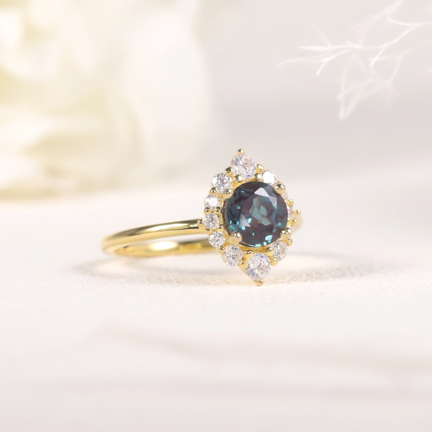 Classic and Simple s925Silver Inlaid Synthetic Alexandrite Gemstone Ring TikTok Color-Changing Stone Ring