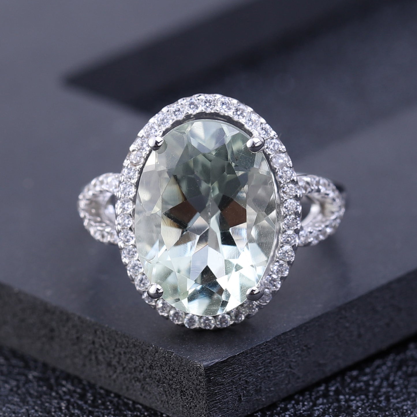 Luxurious Gemstone Green Amethyst Ring Elegant and Noble Personality s925Silver Inlaid Natural Gemstone Ring