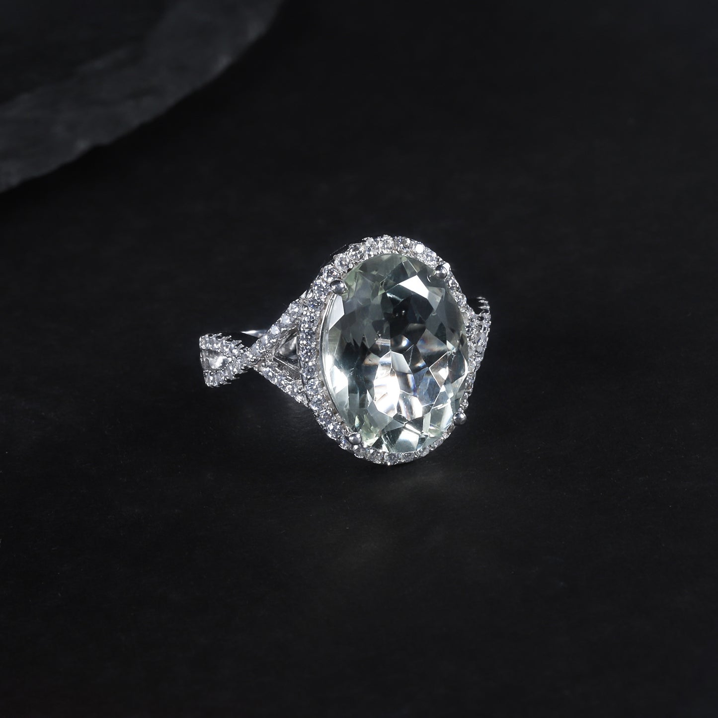 s925Sterling Silver Natural Green Amethyst Ring High-end Fashion Luxury Inlay10*14mm Natural Gemstone Ring