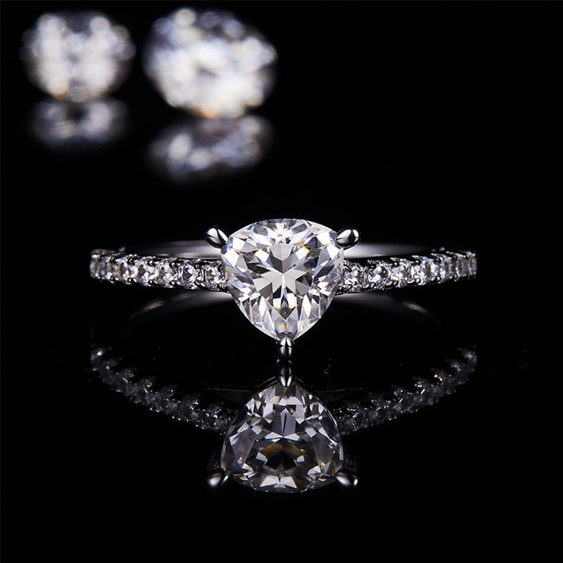 Fashion s925Sterling Silver Ring Inlay1Carat Moissanite Wedding Ring Fat Triangle Moissanite Ring Band GRA Certificate