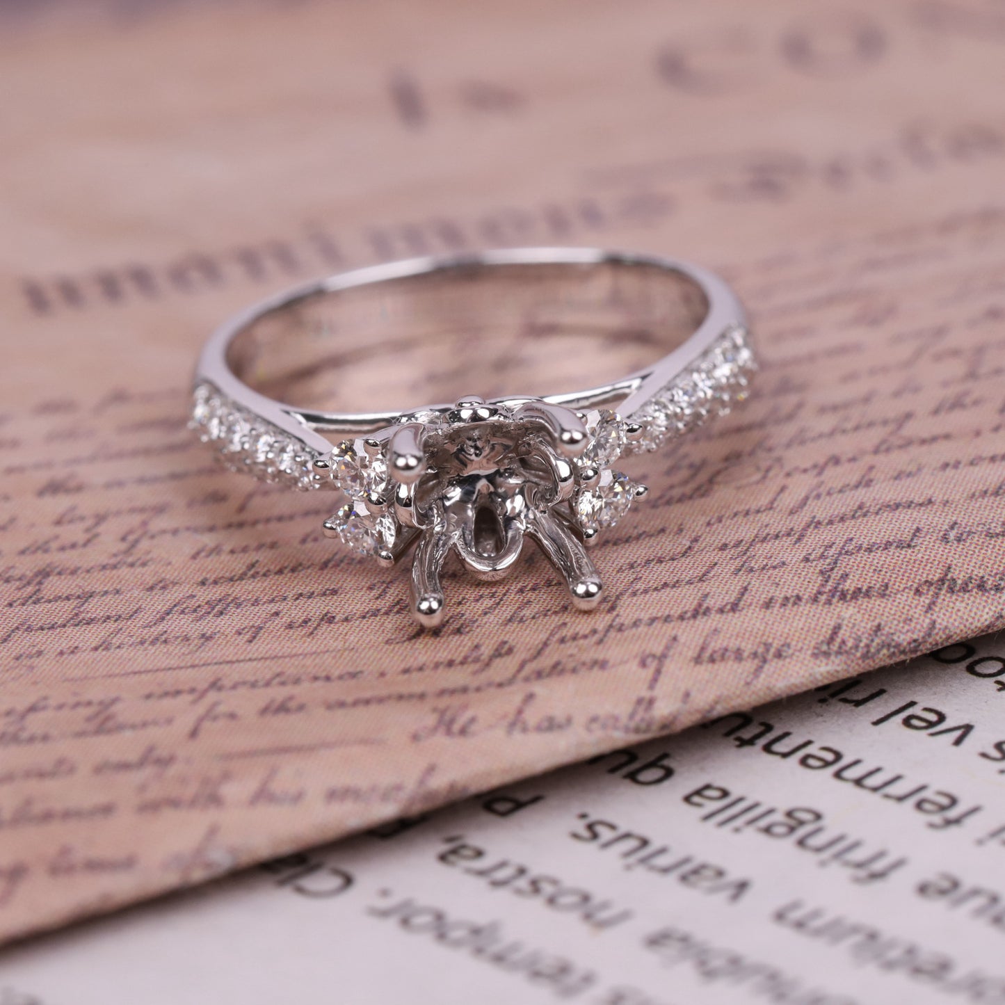 Classic Elegance24-Prong Micro Pave Ring Setting Full Body9/10/14/18k White Gold Diamond Ring Setting