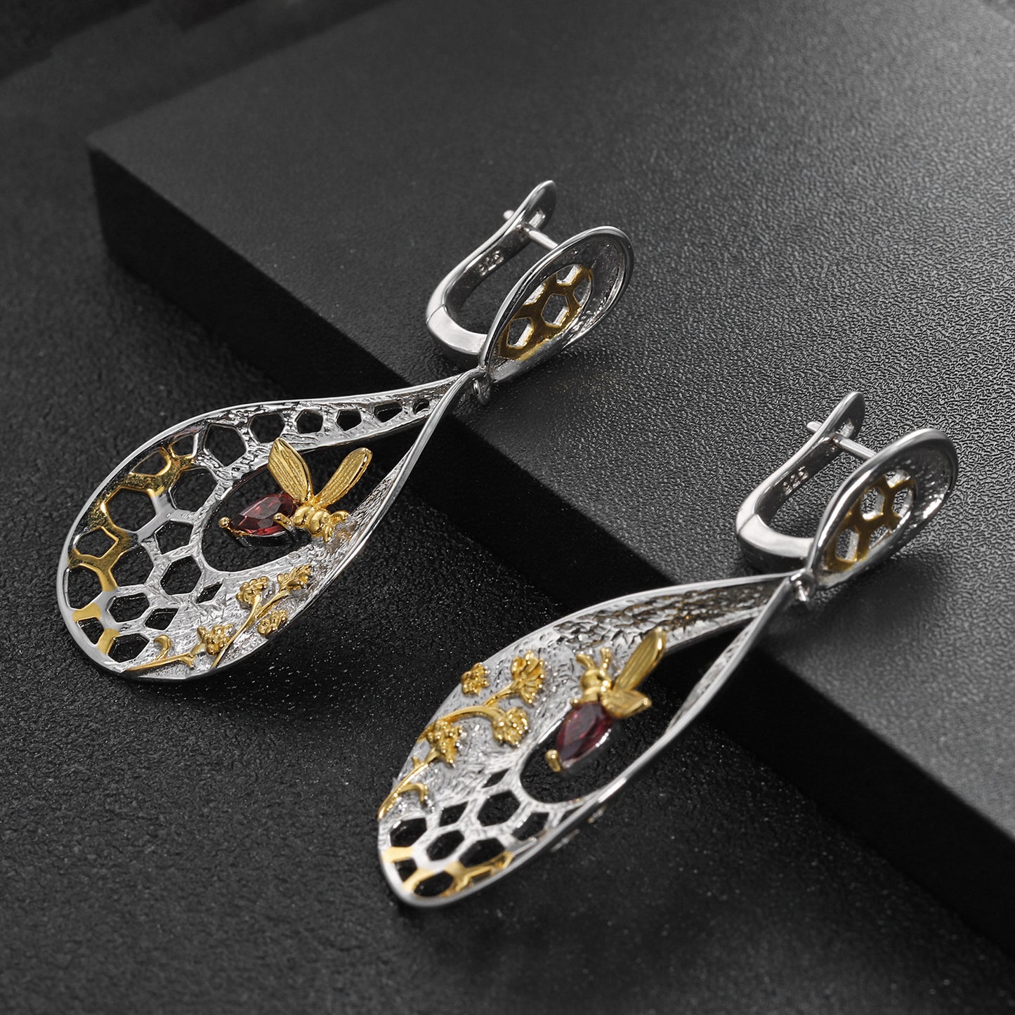 Designer Natural Style Garnet Earrings Beehive Design s925Silver Natural Gemstone Earrings Studs Drop Earrings
