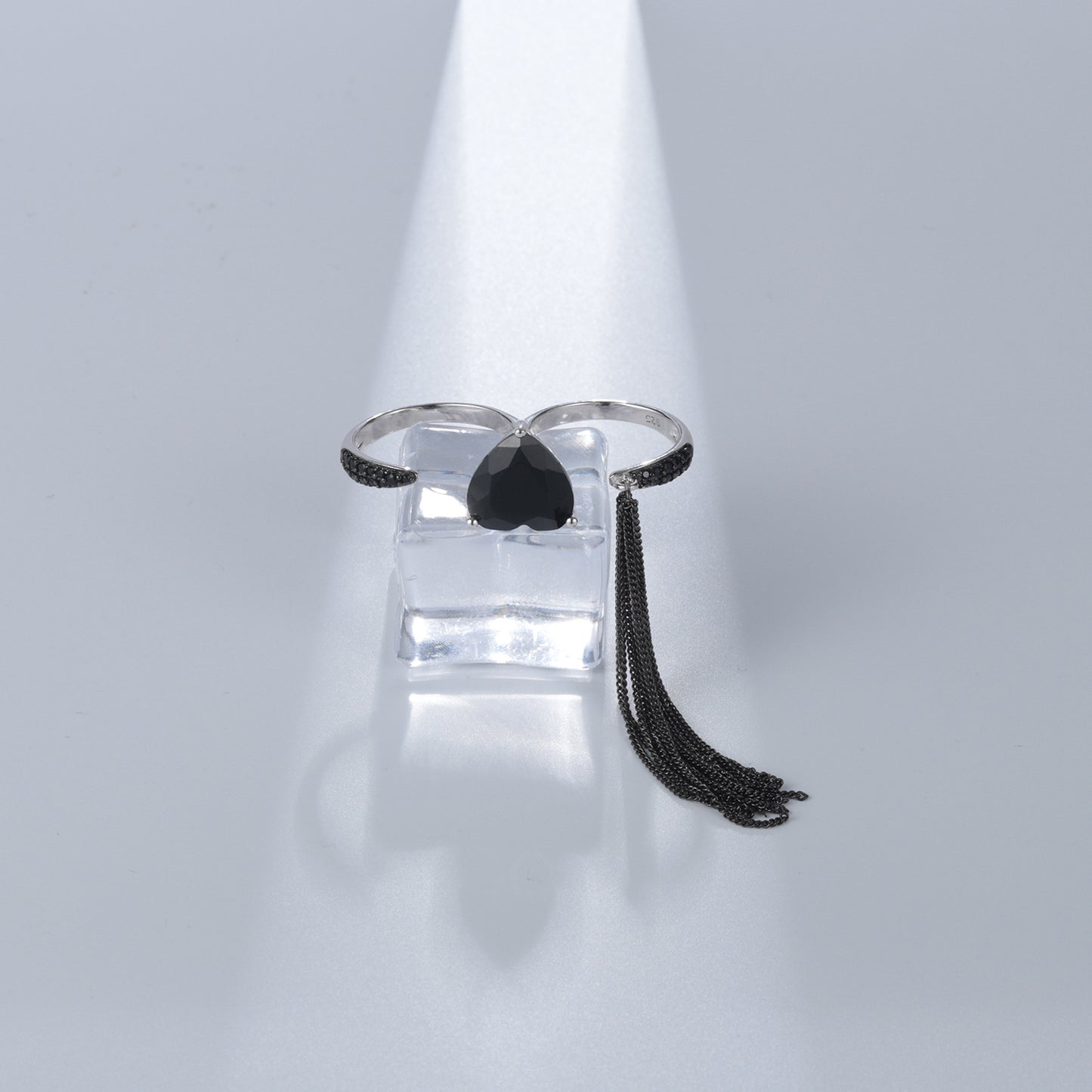 Designer Natural Heart Gemstone Ring with Tassel Design Unique and High-end Design925Silver and Black Onyx Ring