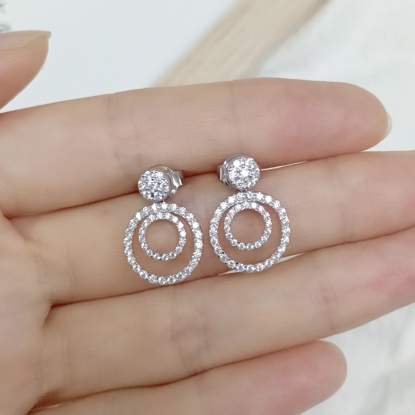 Advanced Sense18k Gold Inlaid Cultivated Diamond Earrings Layered Wear Light Luxury Circle Double Ring9/10/14k Gold Earring Set