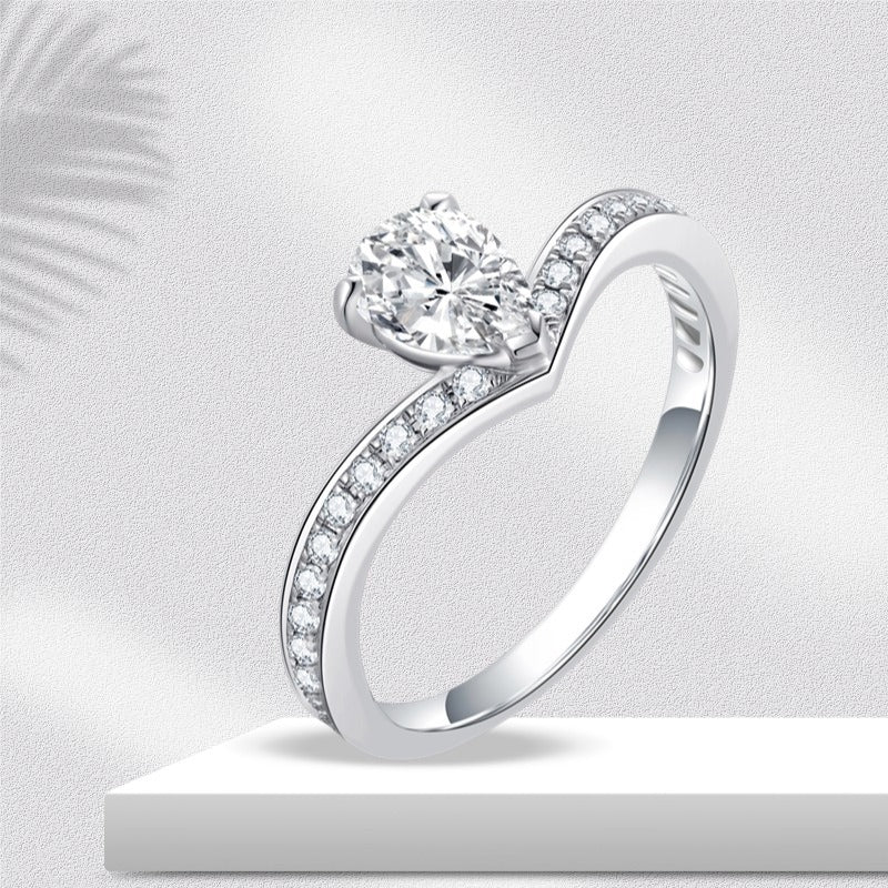 Super beautiful crown18k Gold Diamond Ring0.62Carat Cultivated Diamond Pear Shape Au750Wedding Ring k gold ring for women