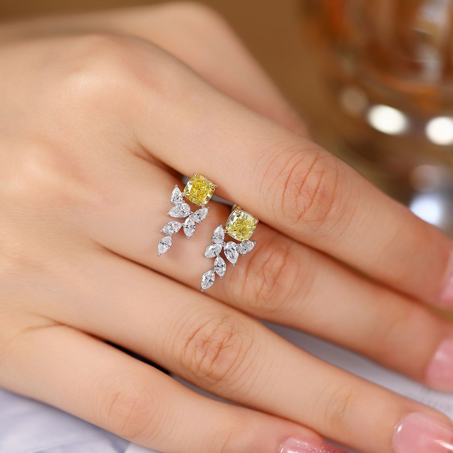 High-end Two-tone Cultivated Diamond Stud Earrings14k Gold Inlaid Real Diamond Earrings Lab-Grown Yellow Diamond Earrings