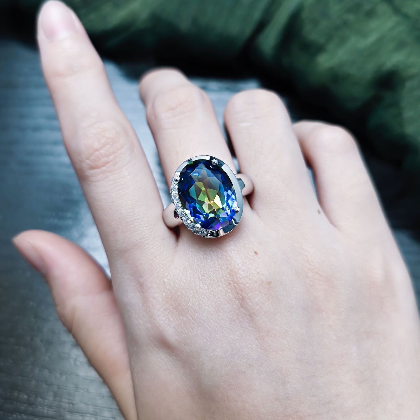 Wind s925Sterling Silver Inlaid Color Plated Crystal Ring Large Carat Wholesale Egg-Shaped Colorful Crystal Ring for Men and Women