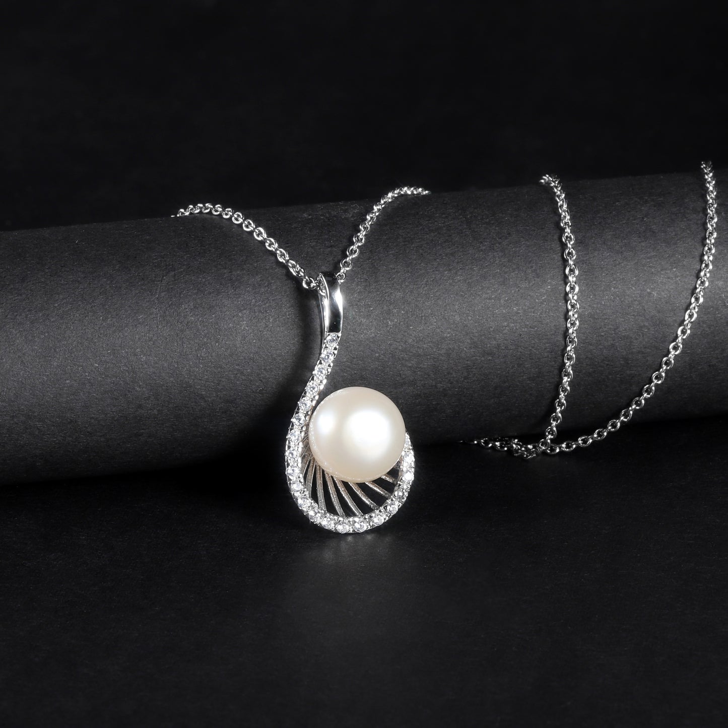 S925Silver Natural Freshwater Pearl Necklace Affordable luxury fashion ins Unique and Elegant Collarbone Chain Sterling Silver Necklace Pendant