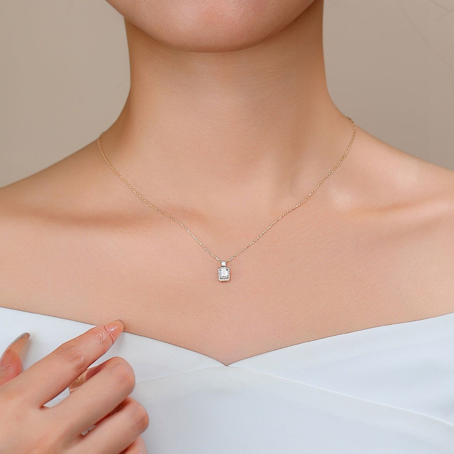 Personality0.5Carat14k Gold Necklace with Cultivated Diamonds k Gold and Platinum Clavicle Chain Gift for Girls