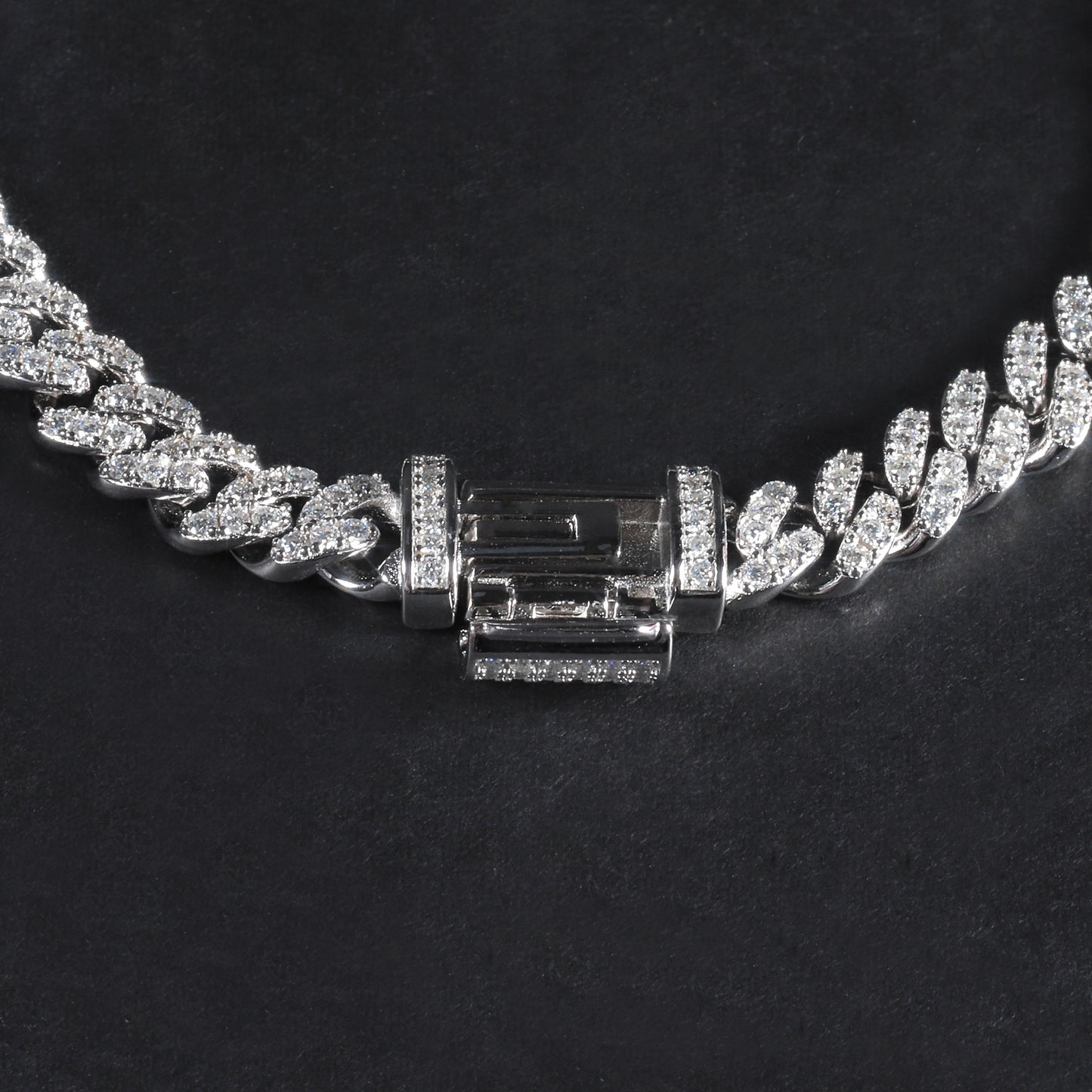 Trendy and Unique Moissanite Necklace925Sterling Silver Plated18k Gold hiphop Hip-hop Hot Item6mm Cuban link chain