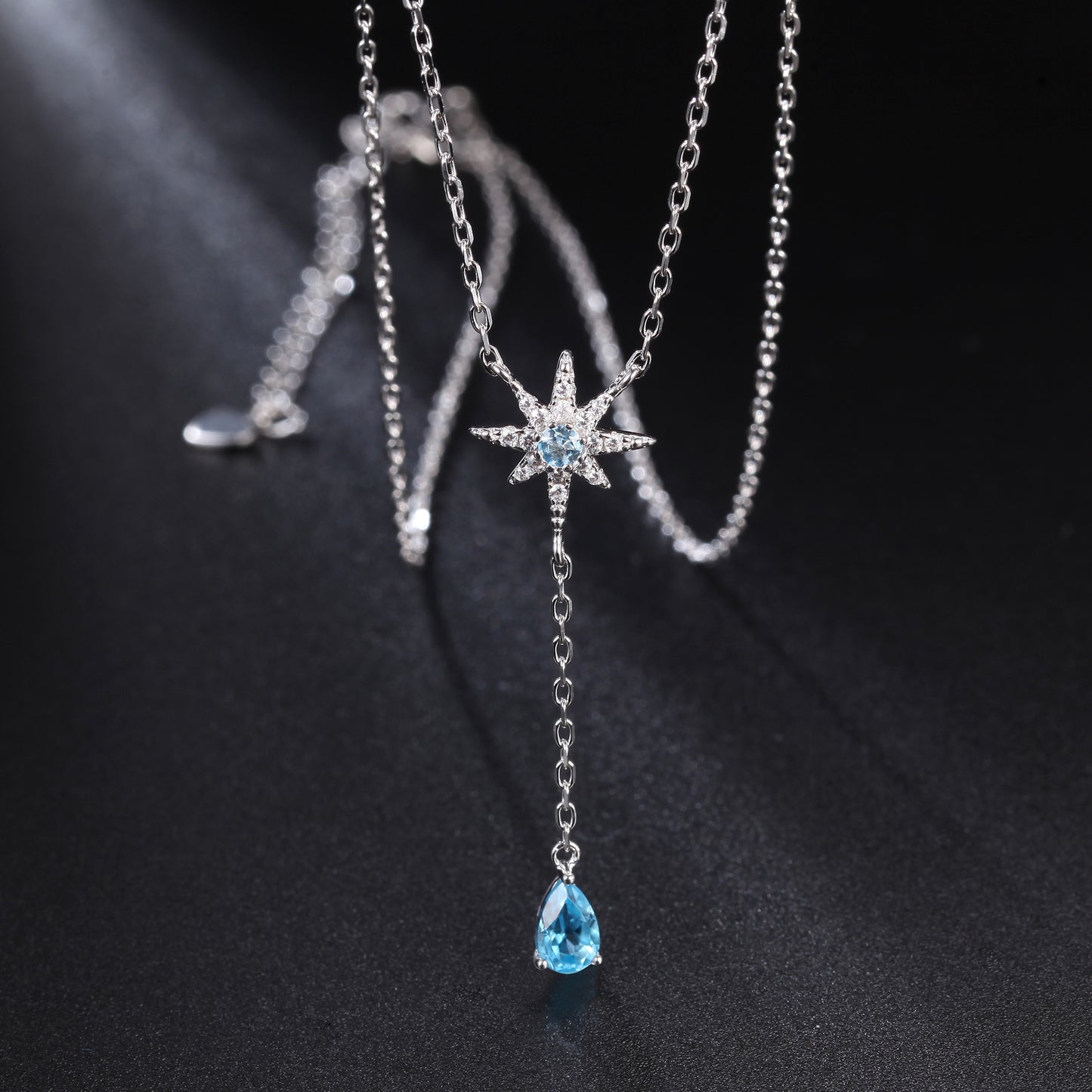 New Creative Design Light Luxury Topaz Necklace French Romance925Silver Inlaid Natural Gemstone Necklace Pendant