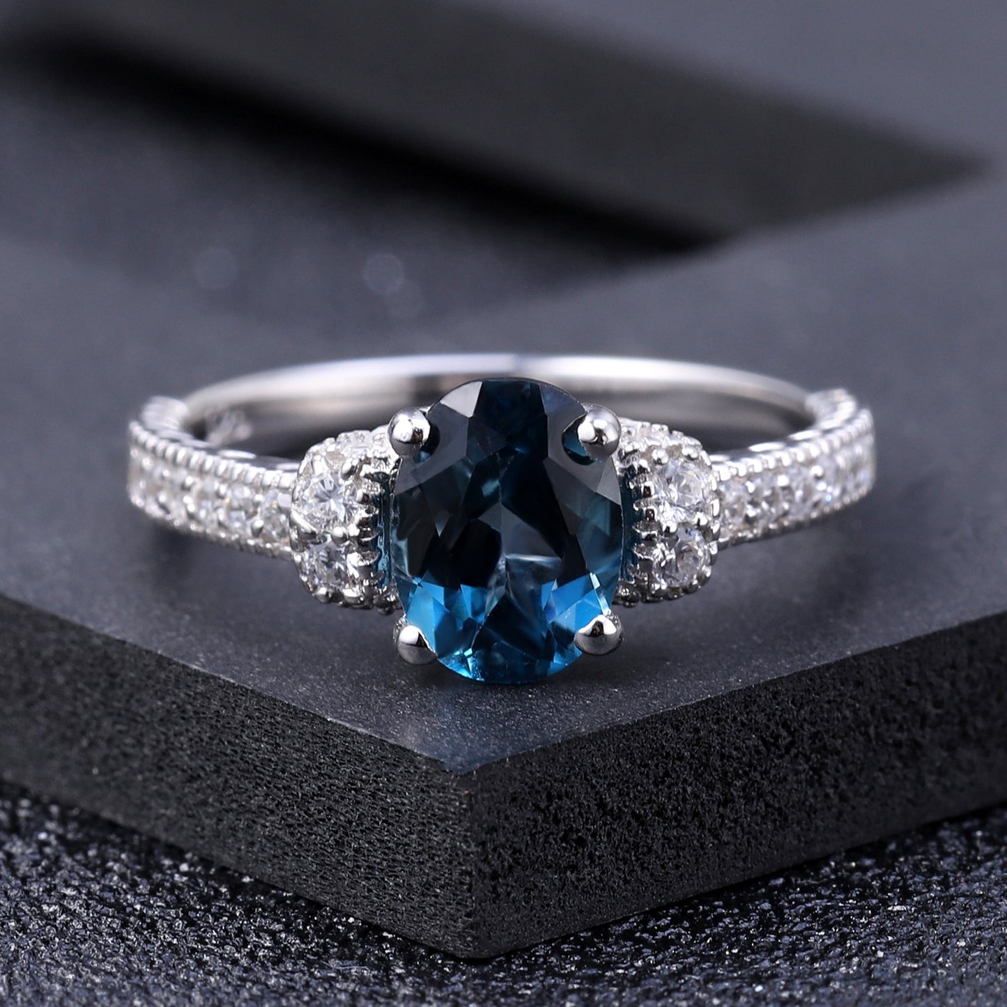 Light Luxury Natural London Blue Topaz Ring Fashion High-Grade Temperament925Silver Inlaid Natural Gemstone Ring