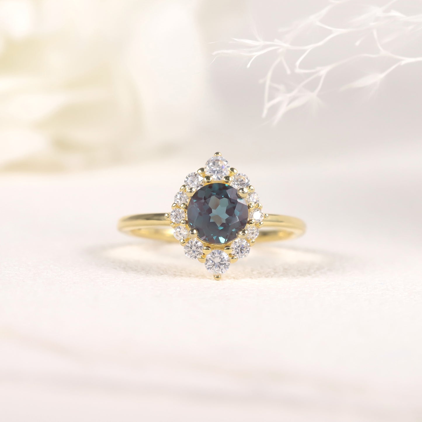 Classic and Simple s925Silver Inlaid Synthetic Alexandrite Gemstone Ring TikTok Color-Changing Stone Ring