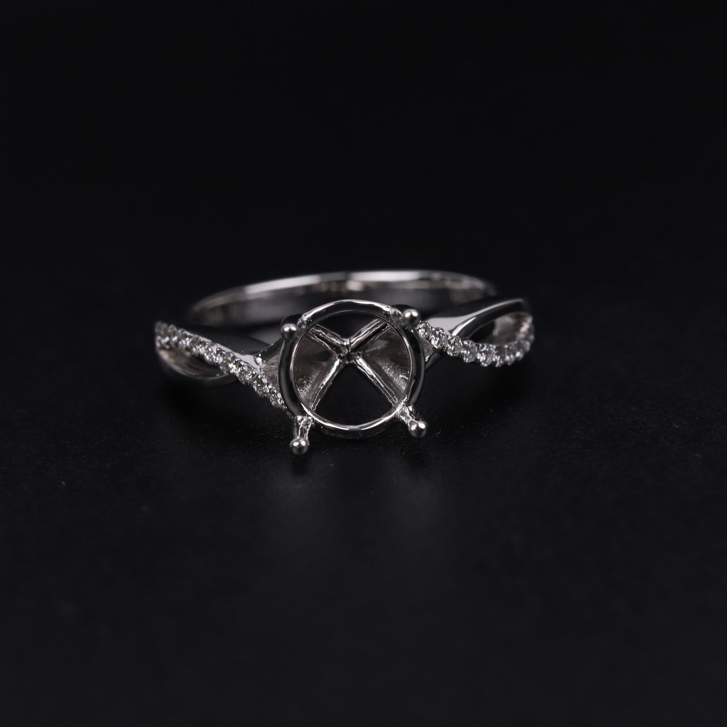 Simple and Elegant Full Body9/10/14/18k Gold Ring Setting Four-Prong Twist Arm Micro-Inlaid Wedding Diamond Ring for Women