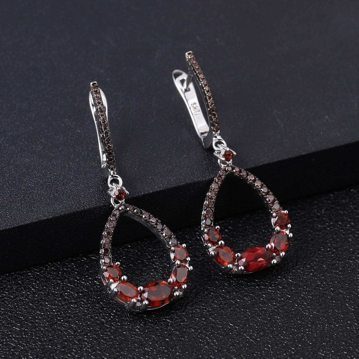 Luxurious and High-End Natural Garnet Earrings with a Sense of Design Prosperous Series925Silver Inlaid Gemstone Stud Earrings