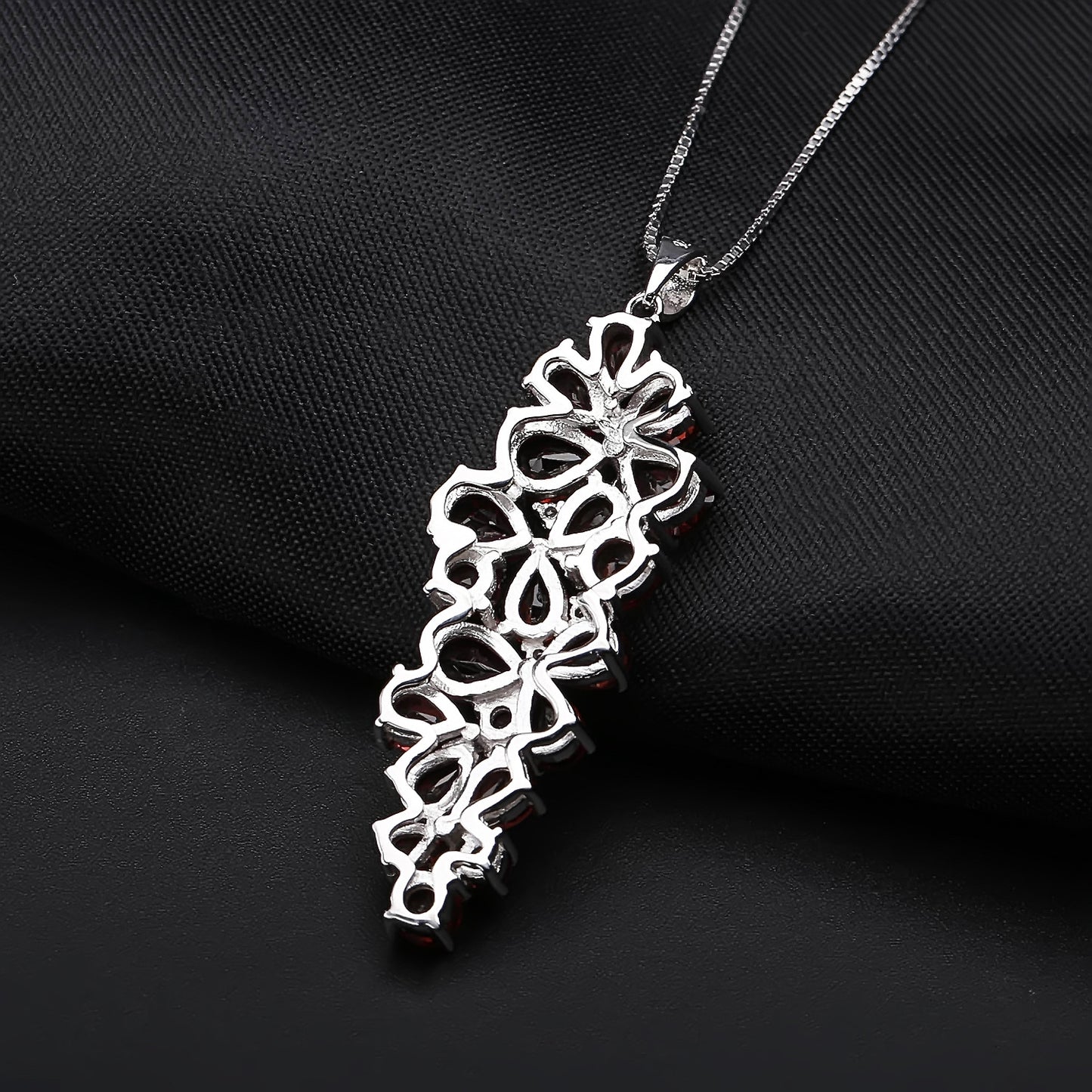 Design Sense Natural Gemstone Pure Silver Pendant Personality Grape Cluster Shape Garnet925Silver Crystal Necklace Pendant