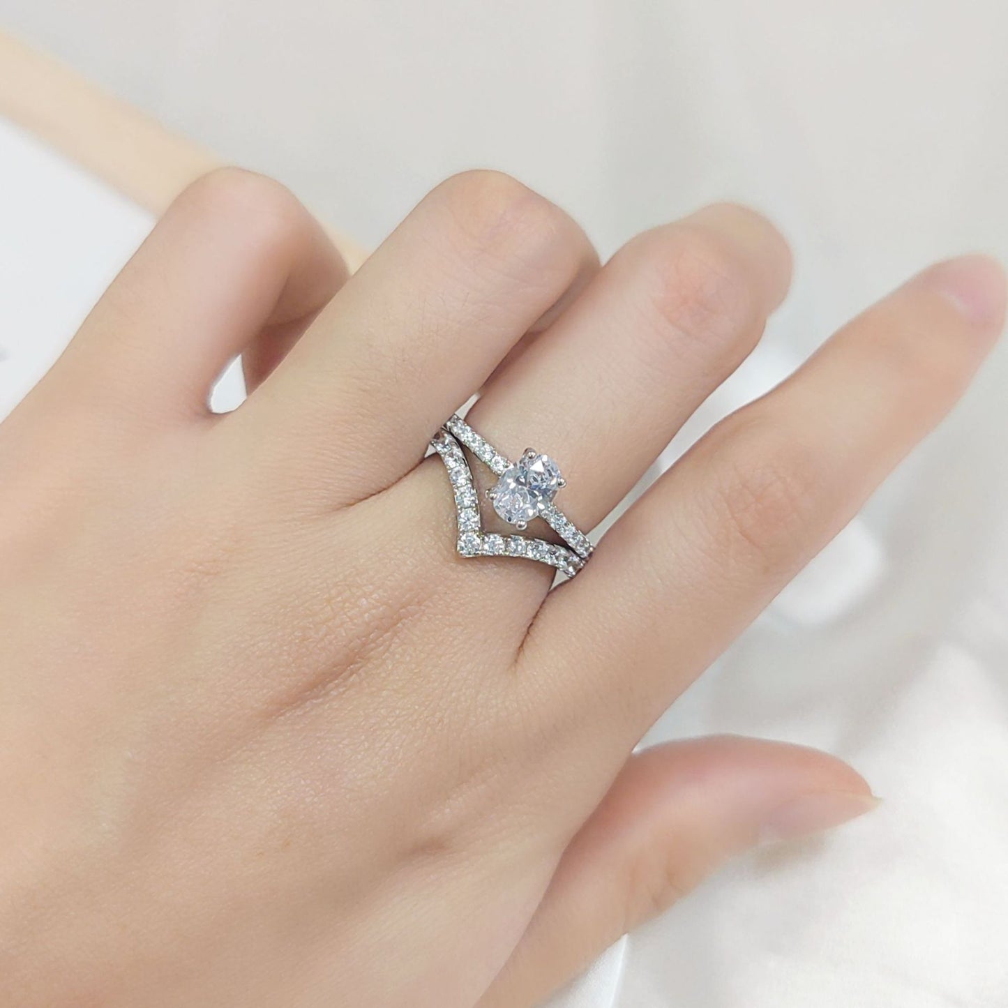 All-Matching V Shaped Wedding Rings Couple Rings S925Sterling Silver Plated18k Gold Inlaid Gemstone Layered Ring Set