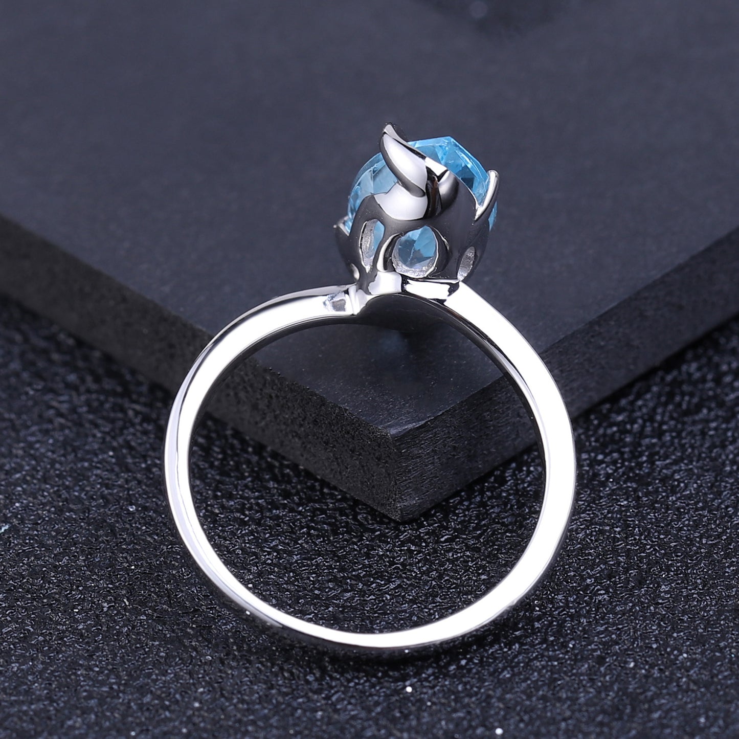 Luxurious and Unique Natural Topaz Ring Fashion Design s925Sterling Silver Inlaid Natural Gemstone Ring