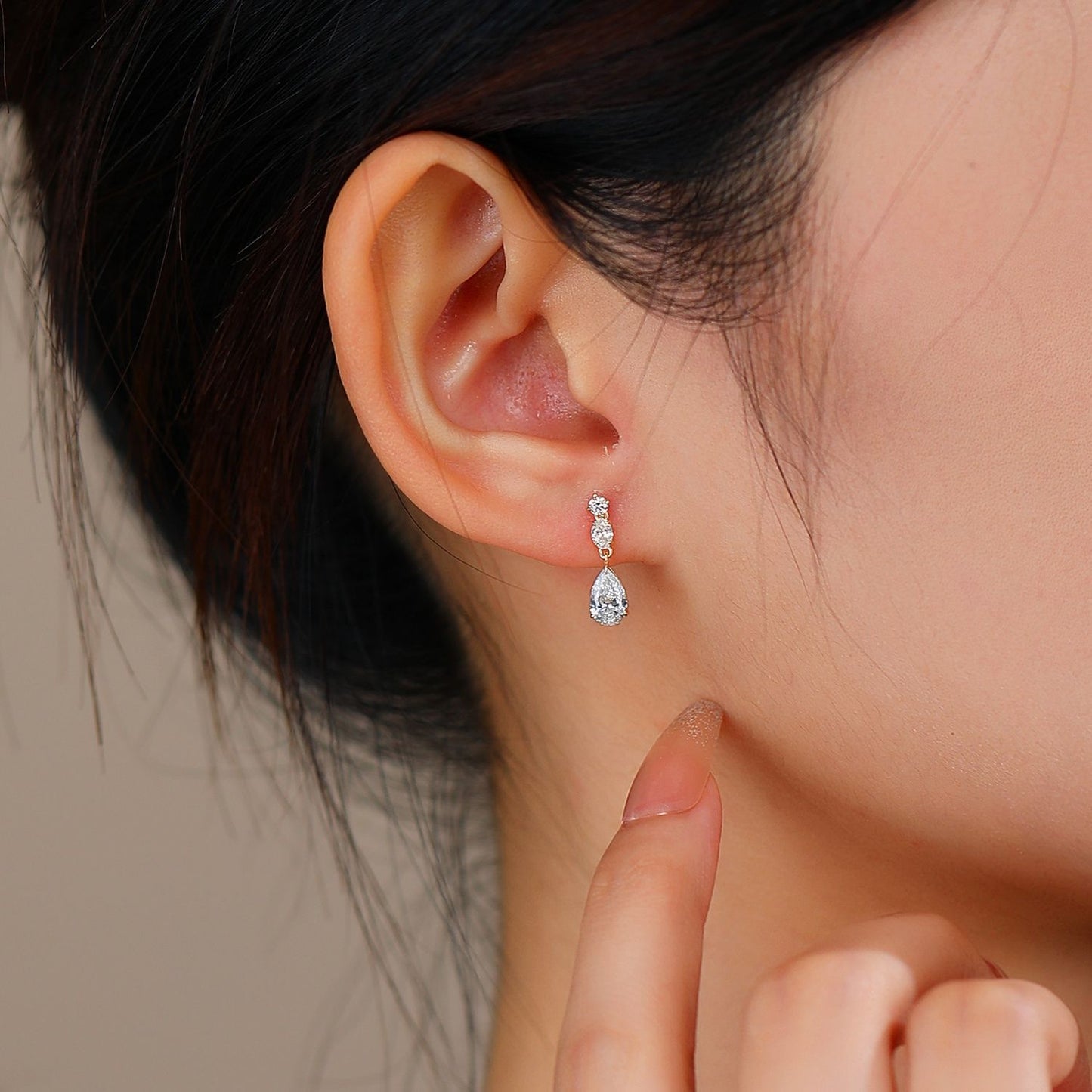 Light Luxury14k Gold Inlaid Cultivated Diamond Earrings for Women, Unique Pear-Shaped Water Drop Earrings k Gold earrings2024Popular
