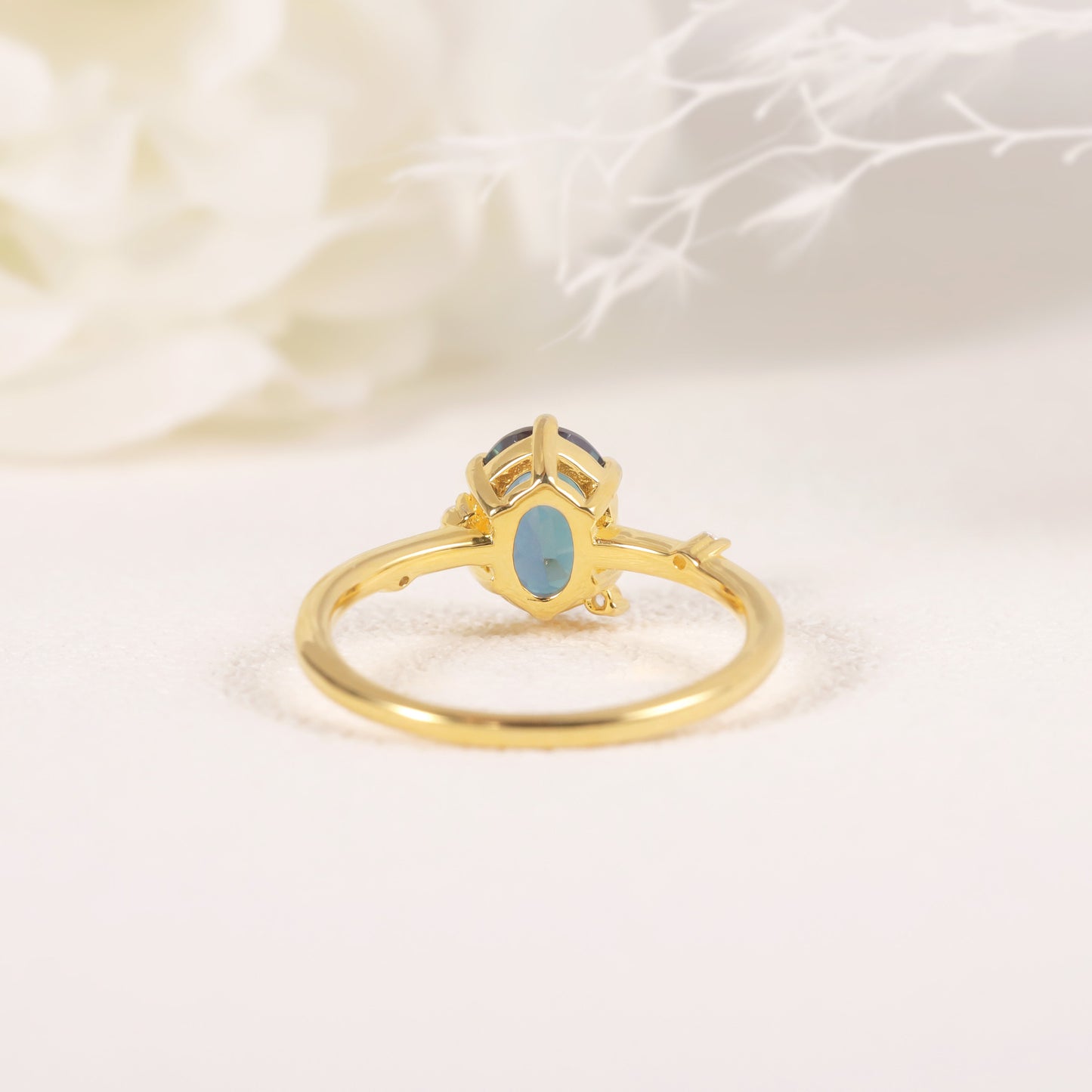 Fashionable and Unique Rings s925Sterling Silver Gold-Plated Single Lab-Grown Color-Changing Sapphire Ring for Men and Women