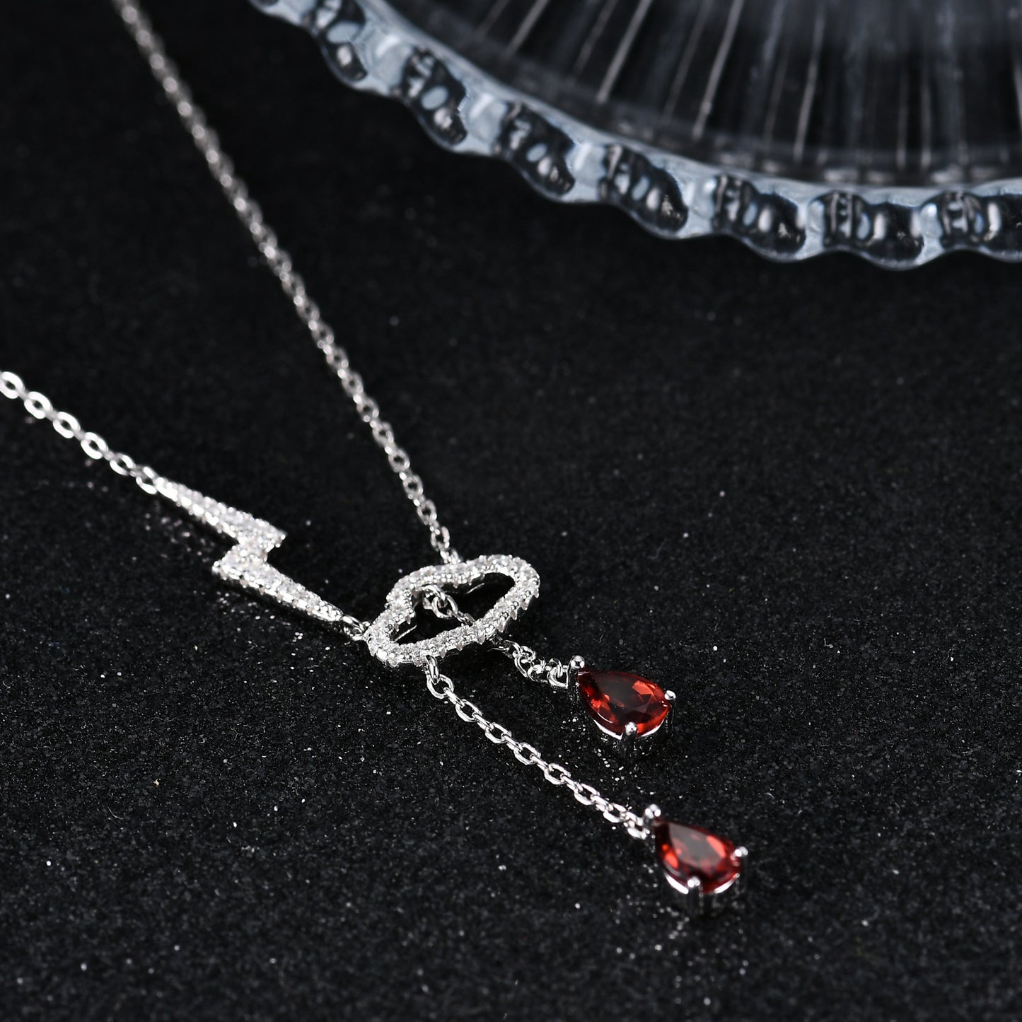Cloud and Lightning Design Earrings and Necklace Two-Piece Set s925Silver Inlaid Gemstone Garnet Jewelry Set