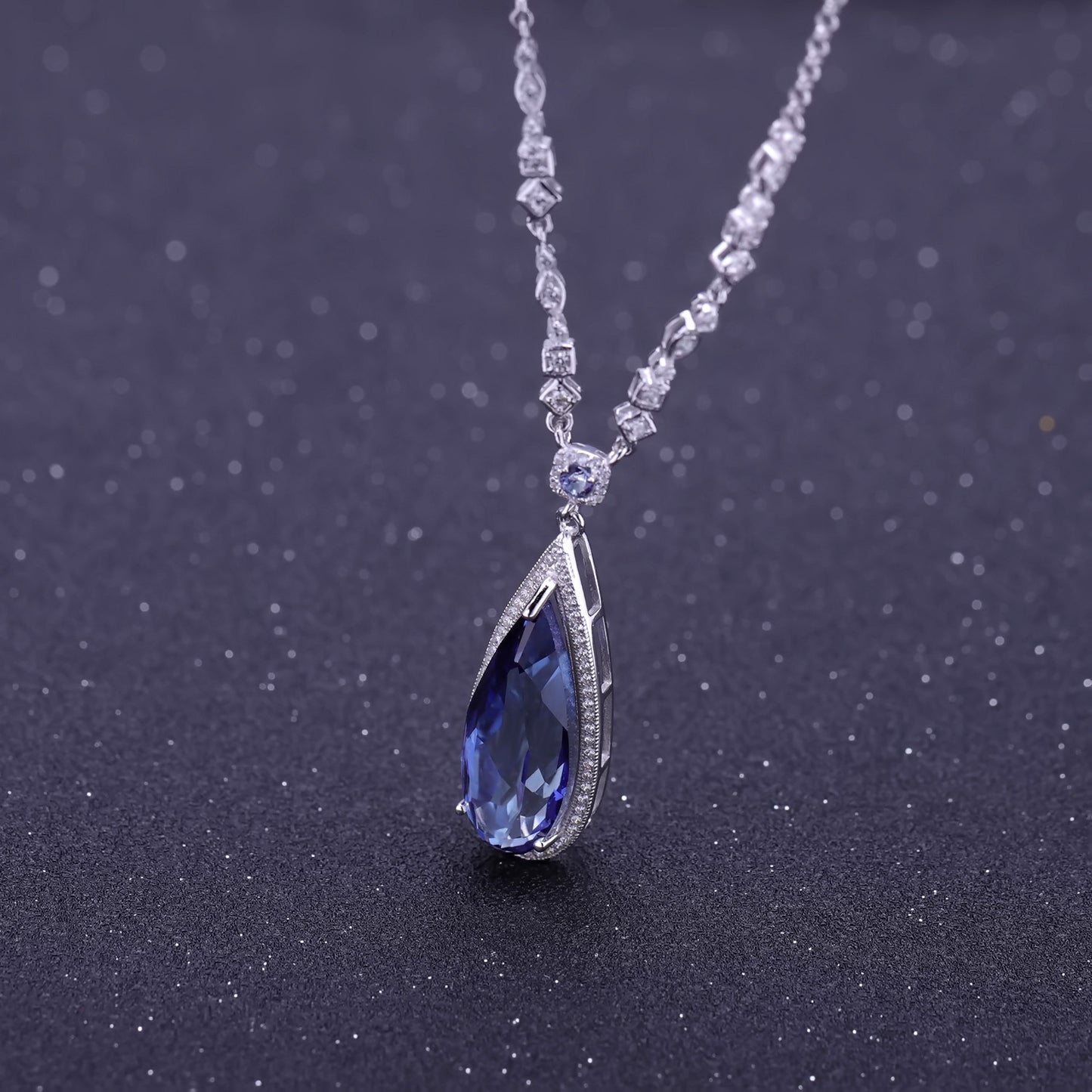 Luxurious Design High-End Inlaid Gemstone Jewelry Accessories Personality925Silver Color Gemstone Necklace Pendant