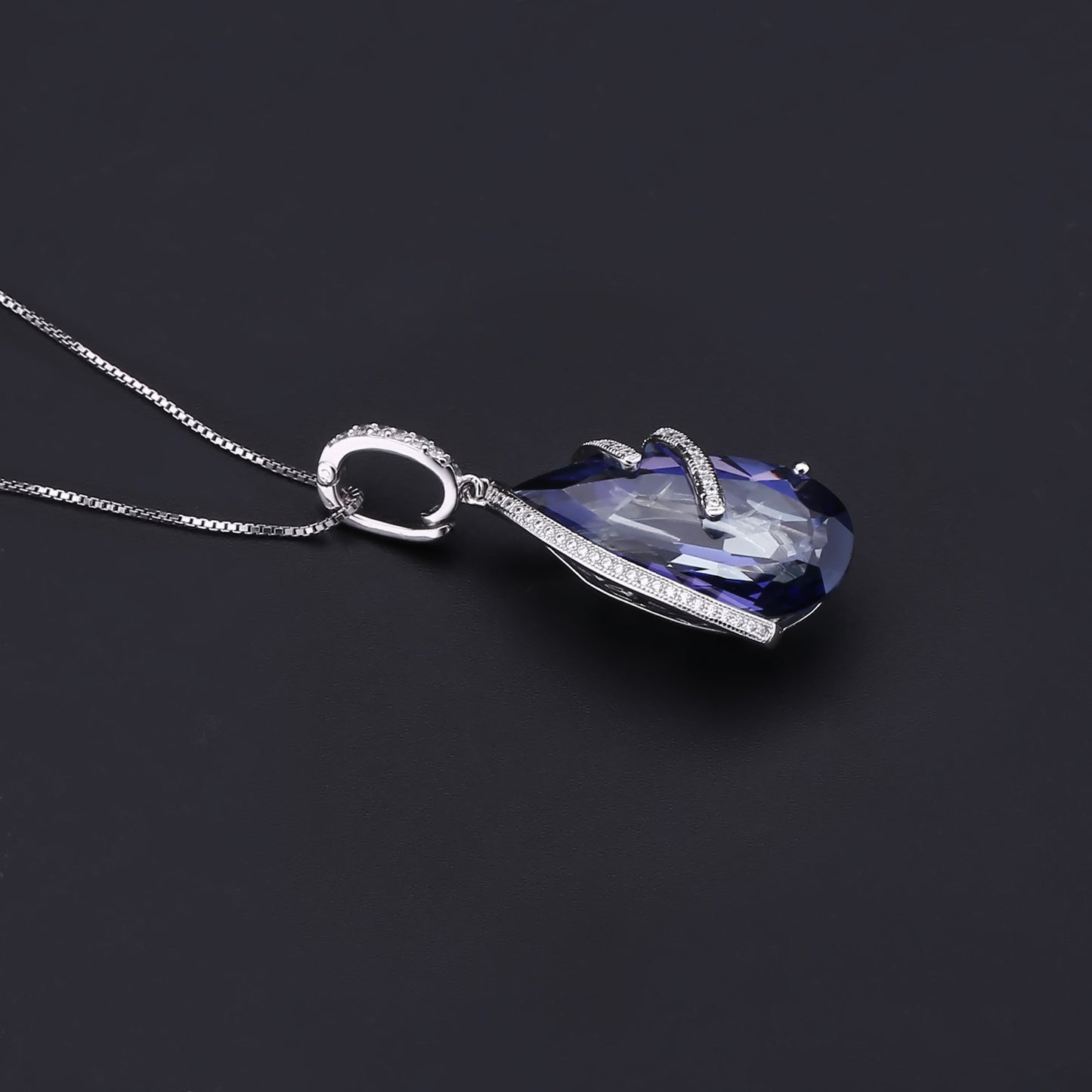 Luxurious Design Gemstone Pure Silver Pendant Necklace with Unique Style s925Silver Inlaid Crystal Necklace Pendant