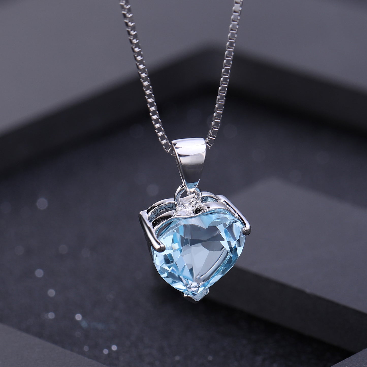 Factory Direct Supply Inlaid Topaz Necklace Heart-shaped design s925Sterling Silver Natural Gemstone Pendant Necklace
