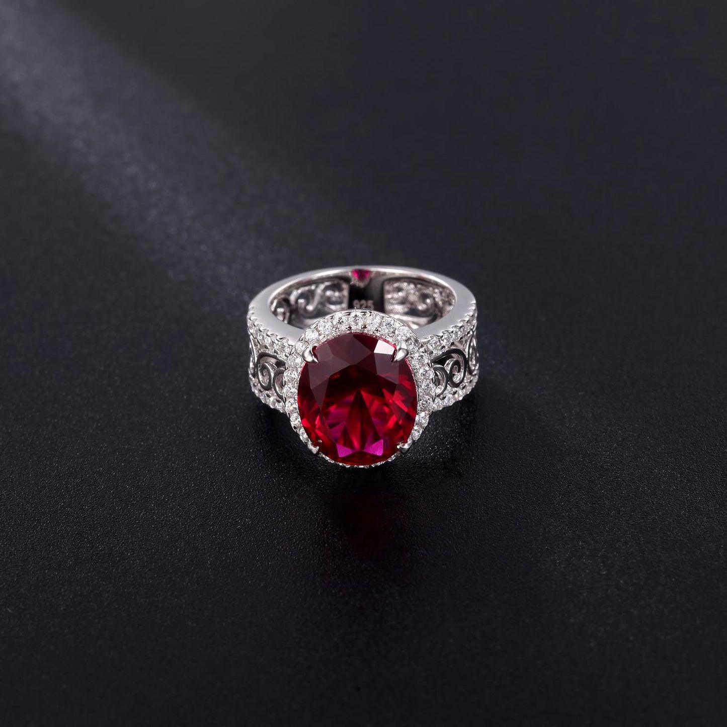 Luxurious Vintage Style Gemstone Ring for Women Retro Fashion s925Sterling Silver Inlaid Cultivated Ruby Ring